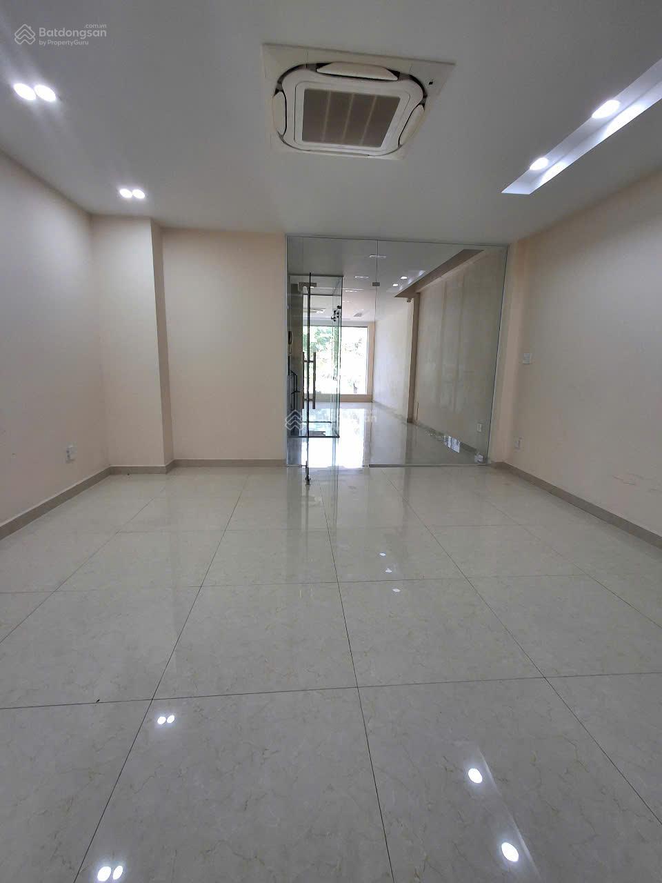 Chuyên cho thuê văn phòng Him Lam Kênh Tẻ, giá siêu hời chỉ từ 25 - 26tr/th LH 0909 934 ***