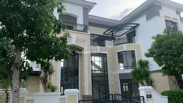 Bán duy nhất 1 căn biệt thự đơn lập Verosa Park giá khoảng 123 triệu/m2; căn góc siêu đẹp