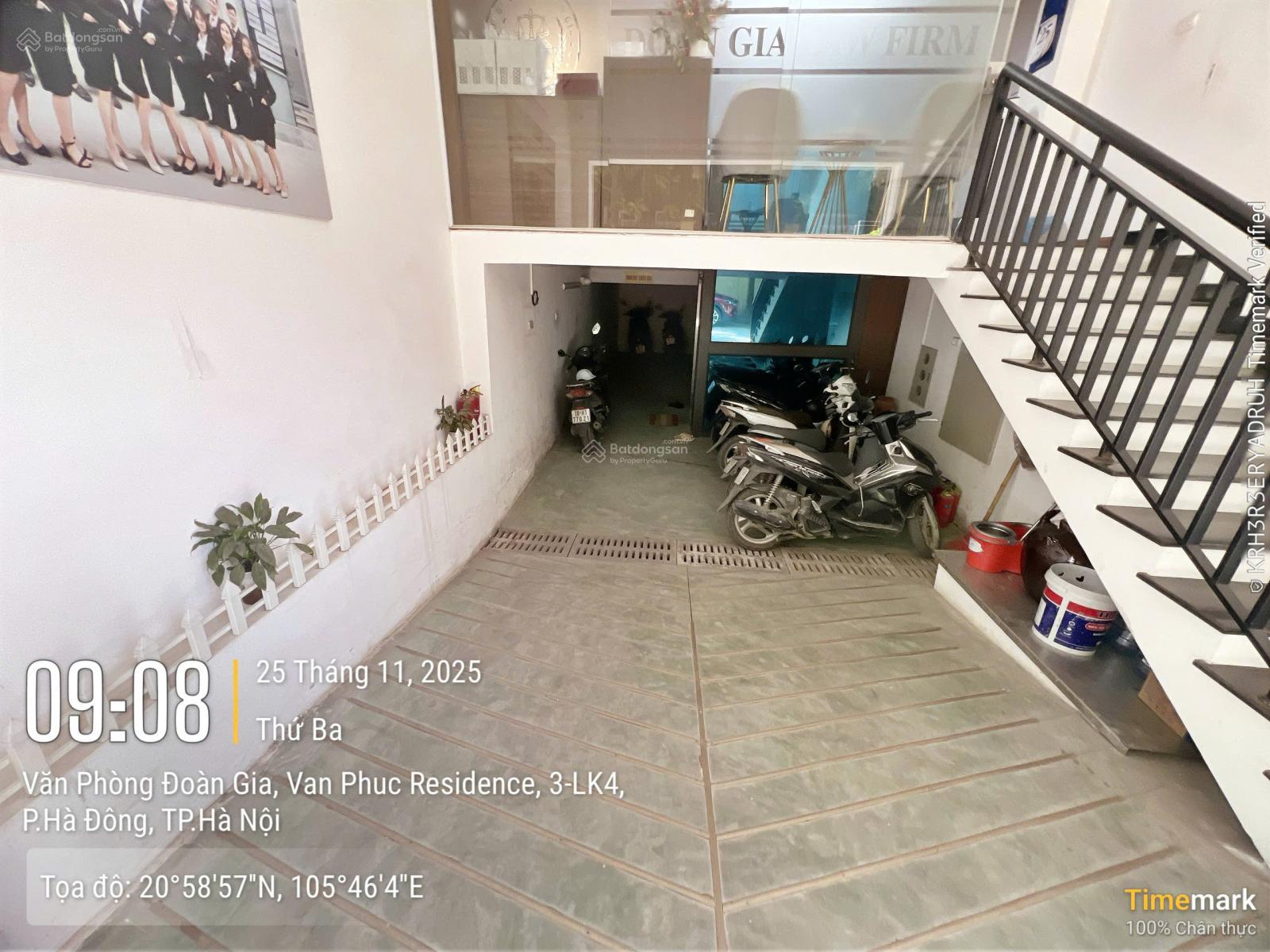 Cần bán gấp toà nhà văn phòng KĐT Simco Sông Đà Vạn Phúc Hà Đông. LH 0983 983 ***