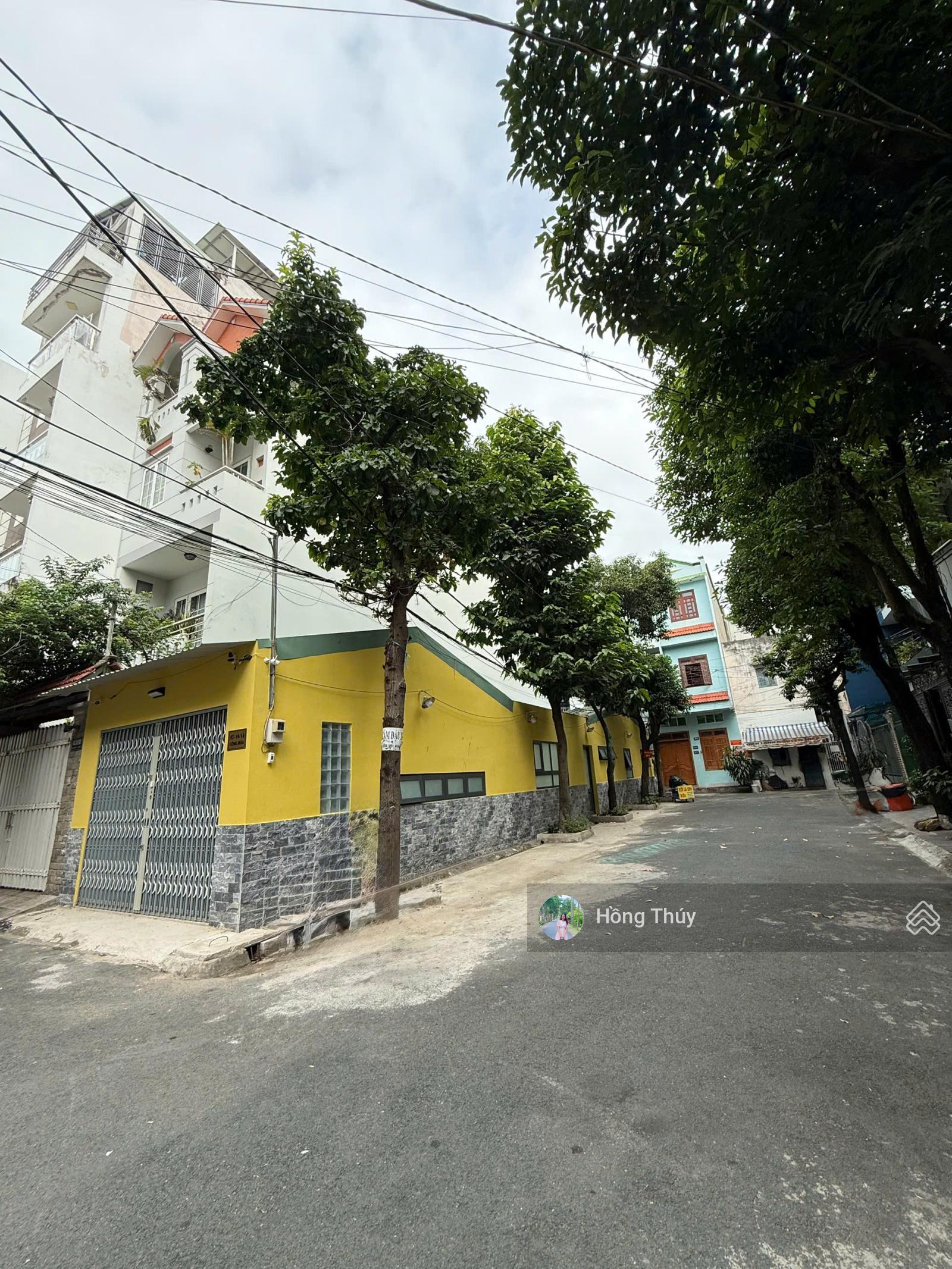 Bán nhà nát hẻm 43 Cộng Hòa góc 2MT, 4mx18m, giá 12 tỷ ngay siêu thi Vincom gần sân bay Bán nhà nát hẻm 43 Cộng Hòa góc 2MT, 4mx18m, giá 12 tỷ ngay siêu thi Vincom gần sân bay