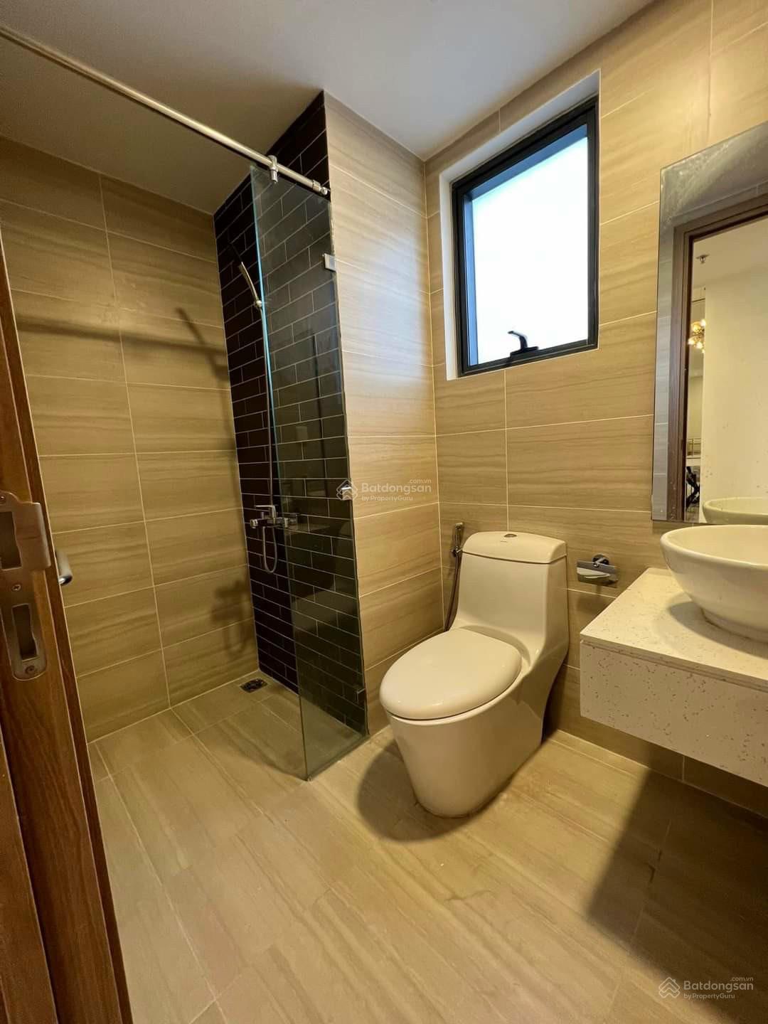 Cho thuê chung cư An Phú ( Lô A ) : DT 145m2.3pn Giá 14 tr/th LH 0909 563 *** Hưng