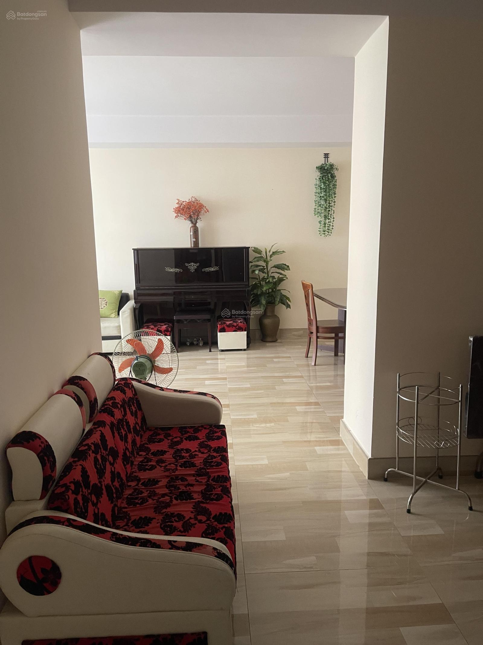 Bán căn hộ Saigonress 70m2,1pn,1wc giá 2,7 tỷ..call 0989 116 *** mr Hà.