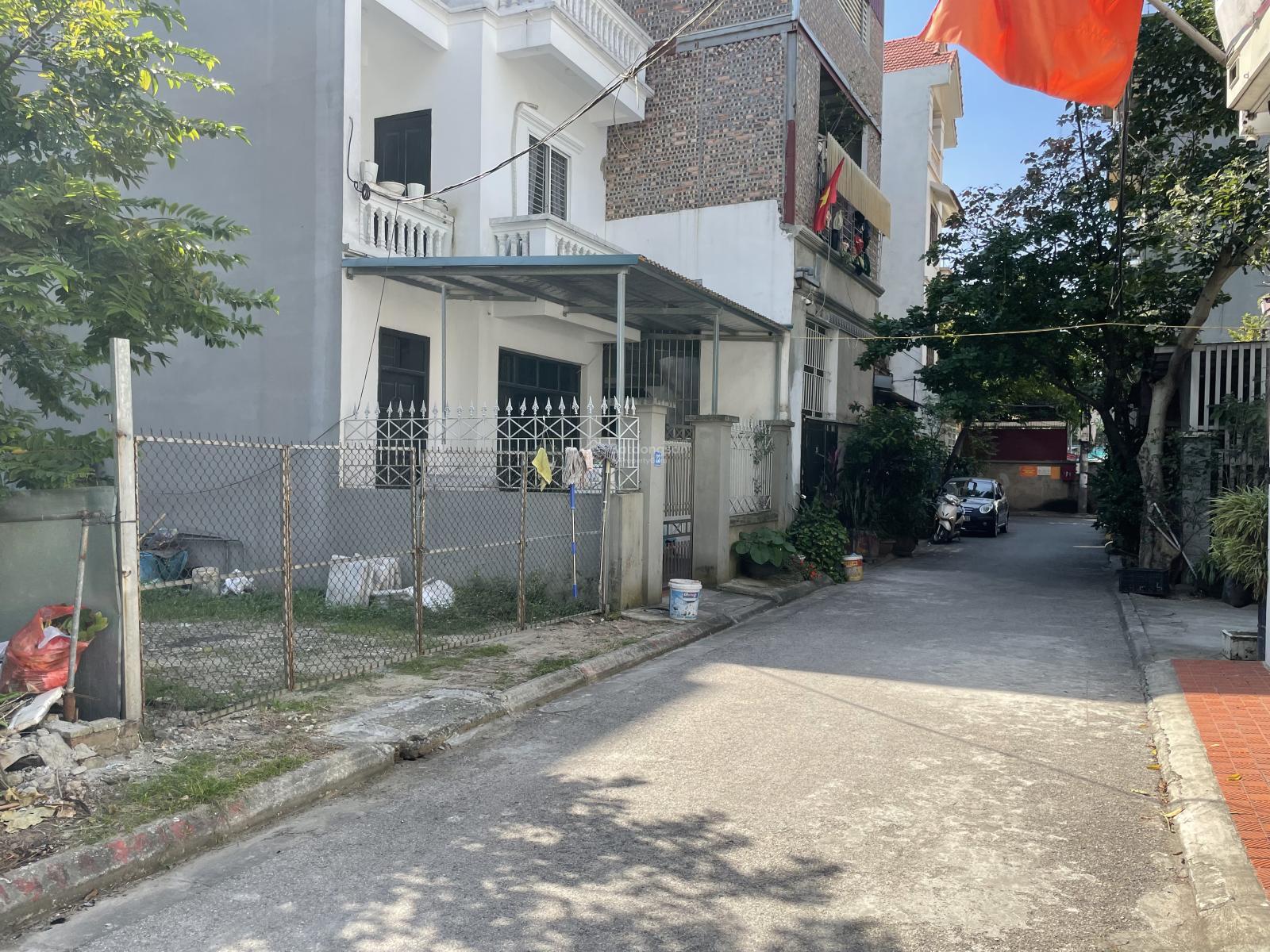 Bán đất tại Giang Biên, P. Việt Hưng, Hà Nội, 15 tỷ, 75m2 Bán đất tại Giang Biên, P. Việt Hưng, Hà Nội, 15 tỷ, 75m2