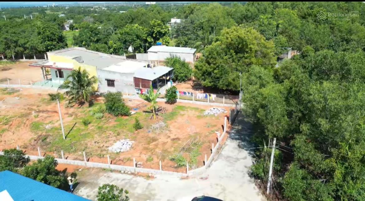 Tổng hợp đất ngộp nhỏ trên dưới 2 tỷ trục chính sân bay Phan Thiết, Thiện Nghiệp. LH: 0974 090 ***