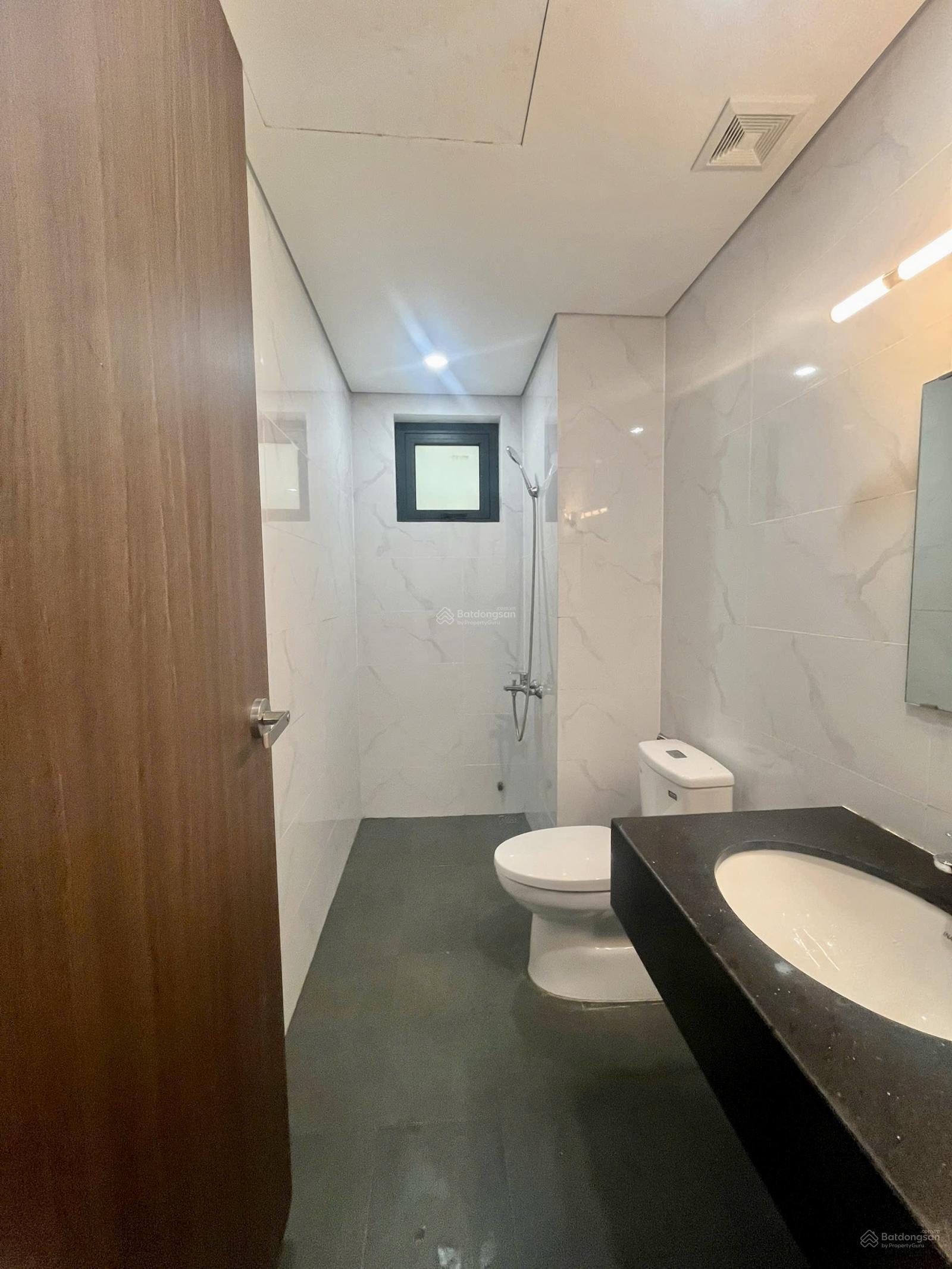 Bán căn FPT Plaza 2, DT 69m2 - 2PN - full nội thất giá chỉ 3.45 tỷ - tầng 22