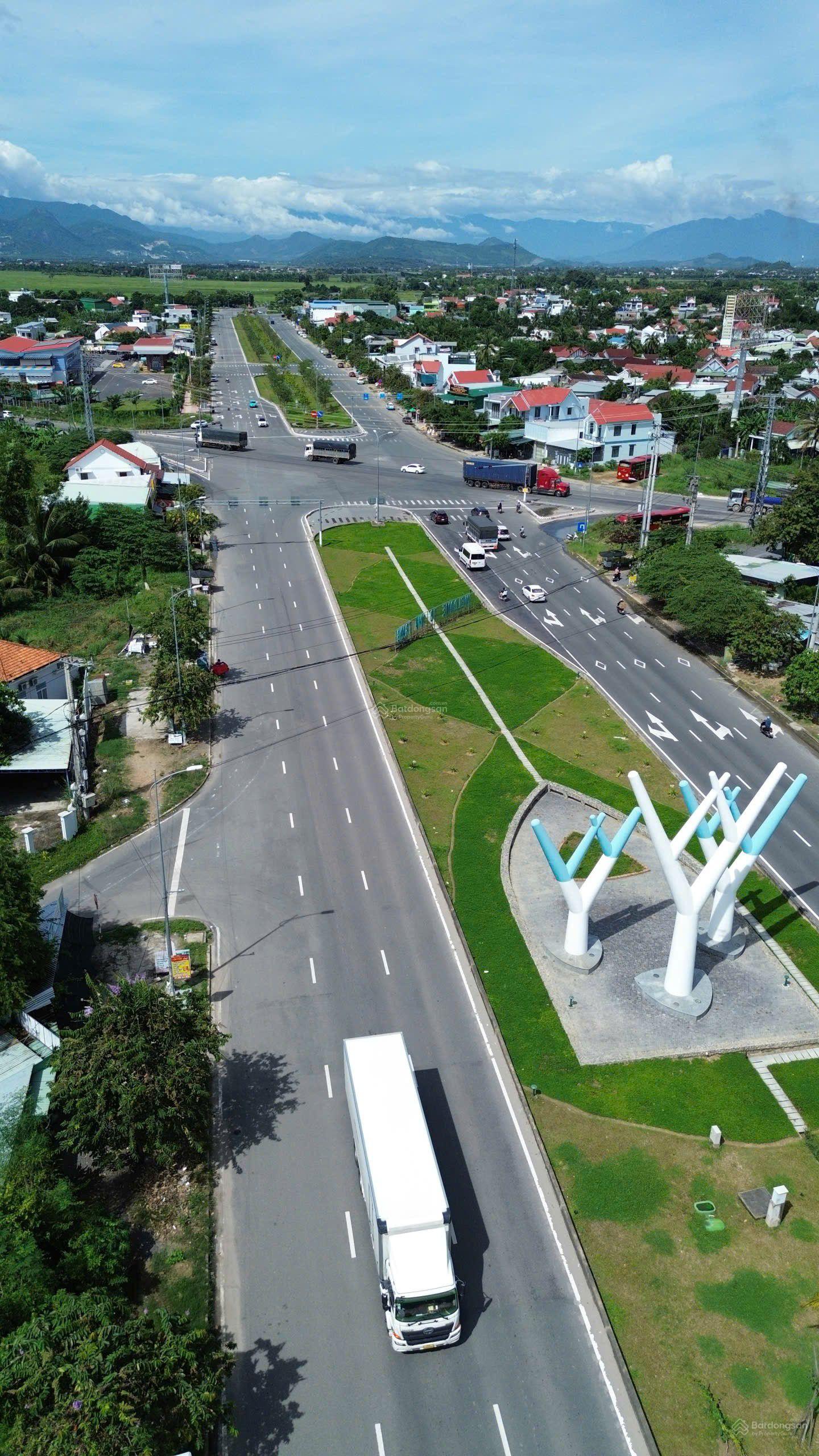 Góc cho thuê đất 100m2 mặt đường Võ Nguyên Giáp 5 triệu/ tháng. LH: 0333 039 ***