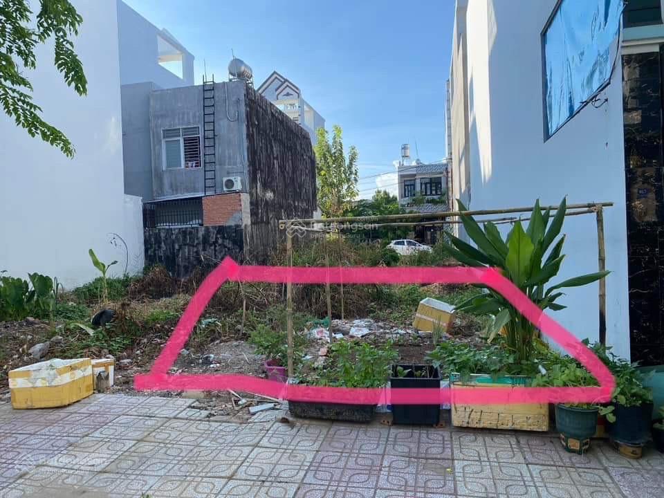 Cắt lỗ bán gấp lô đất trong khu dân cư Nguyễn Hữu Trí - SHR - 650 TR