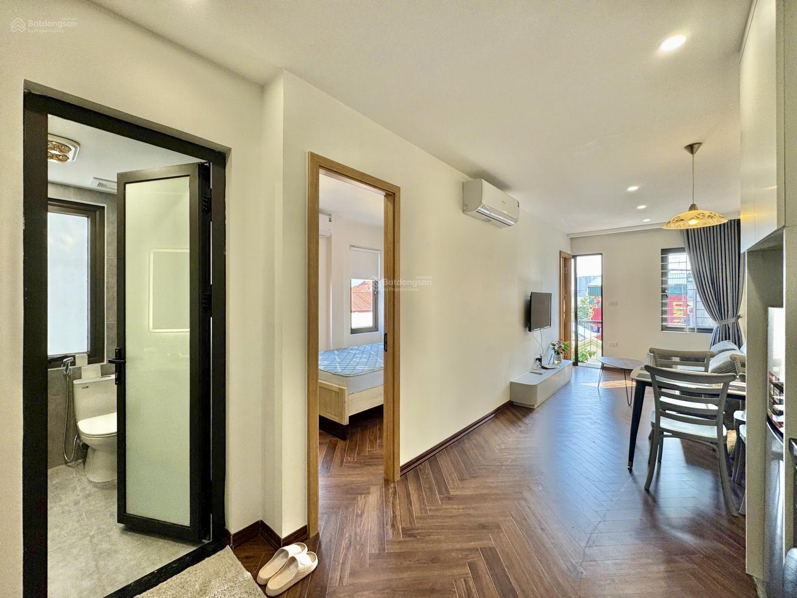 Cho thuê căn hộ mới 2PN tại Long Biên gần trường Pháp