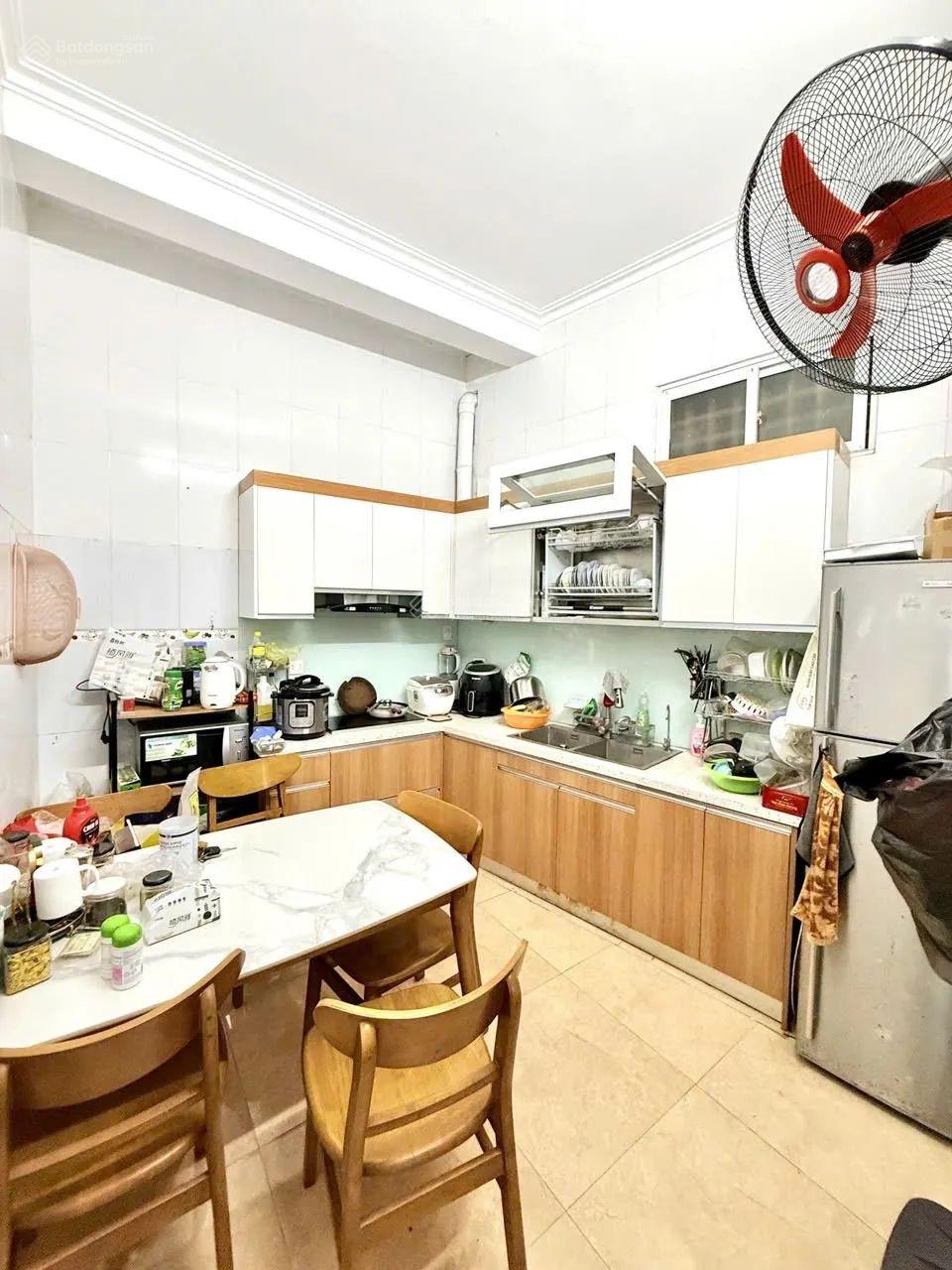 Bán nhà phân lô, góc, mặt tiền 15m, ngã 3 ô tô tránh, ở đẳng cấp, Nguyễn Quý Đức, Thanh Xuân