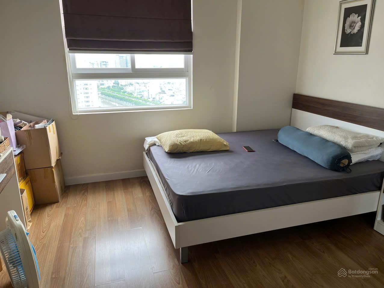 Cần bán căn hộ Grand Riverside, 283 Bến Vân Đồn, Phường 2, Quận 4. + Diện tích : 78m2 - 2PN -2WC