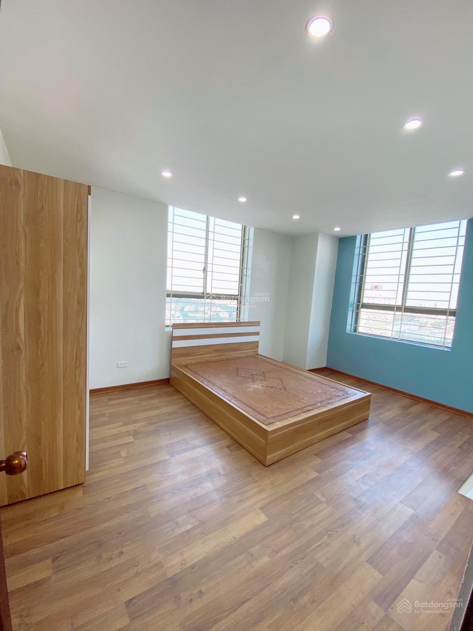 Bán nhanh căn góc tòa CT1 Xa La DT 100m2 TK 3PN, 2VS, sổ đỏ tầng trung. Giá chỉ 5,85 tỷ có TL