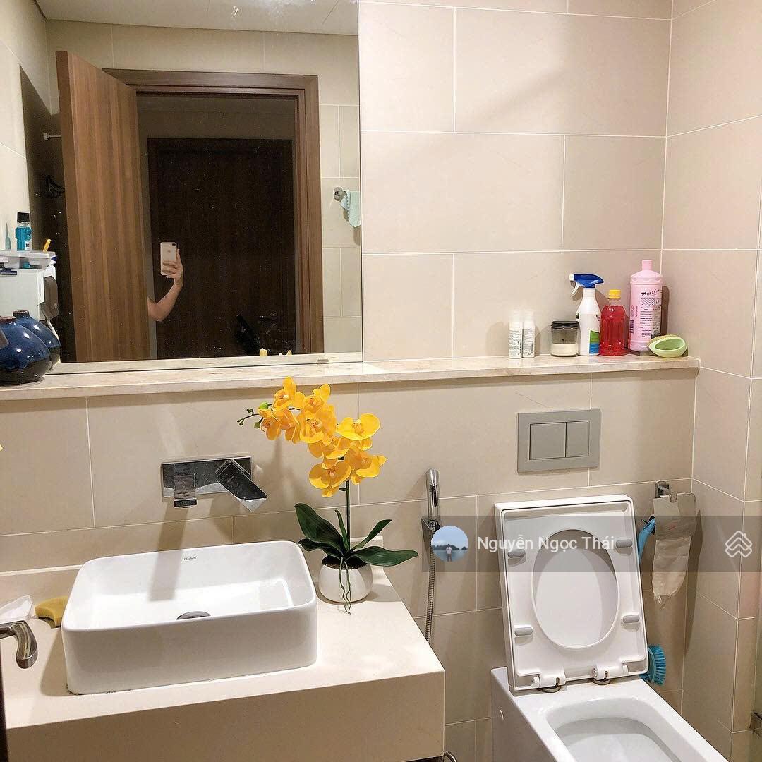 (Chính chủ) bán căn 2 ngủ 2WC 66m2, nhà đẹp, full nội thất, có slot ô tô. Giá 7,7 tỷ Gold Season (Chính chủ) bán căn 2 ngủ 2WC 66m2, nhà đẹp, full nội thất, có slot ô tô. Giá 7,7 tỷ Gold Season