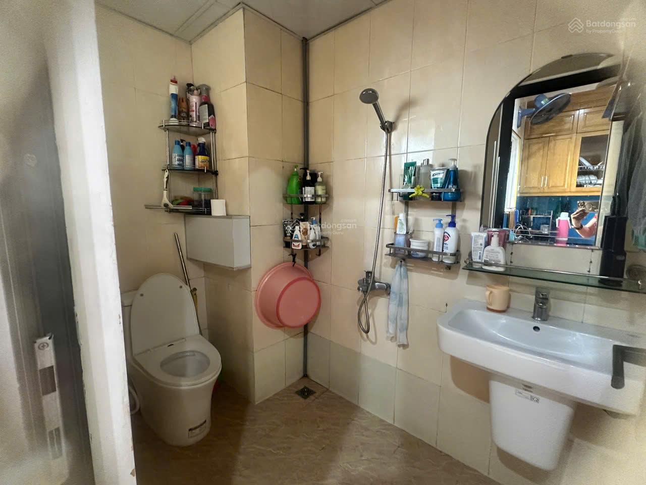 Hàng Hiếm. Bán căn hộ tầng trung tòa CT2 Xa La 104m2, 3PN, full NT đẹp, sổ đỏ. LH 0378 884 ***