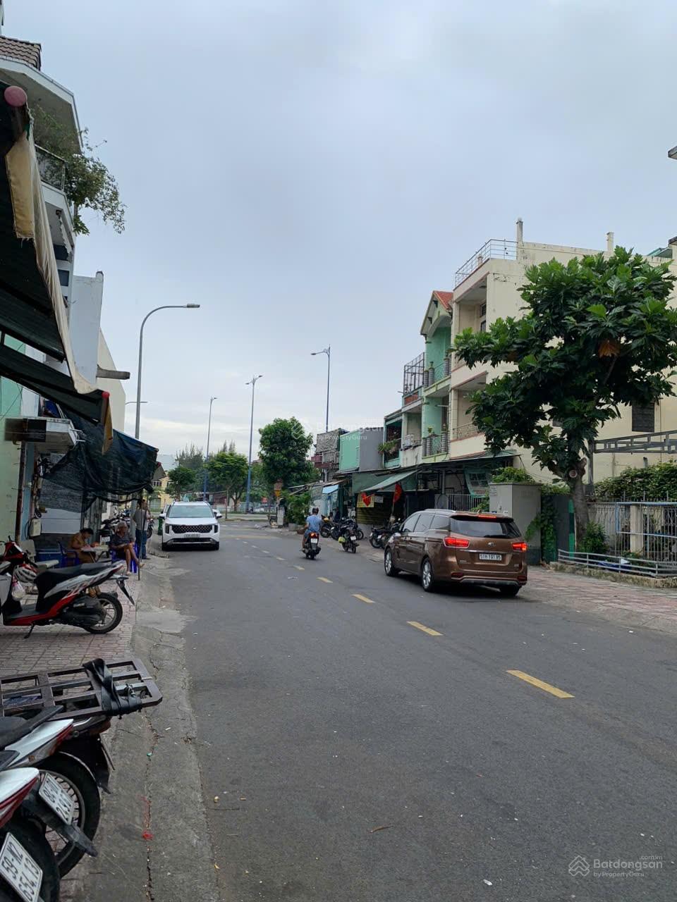 Cần trả nợ bán gấp nhà Mặt tiền Phan Phú Tiên 4.2x18m 2 lầu chỉ 19.5 tỷ thương lượng