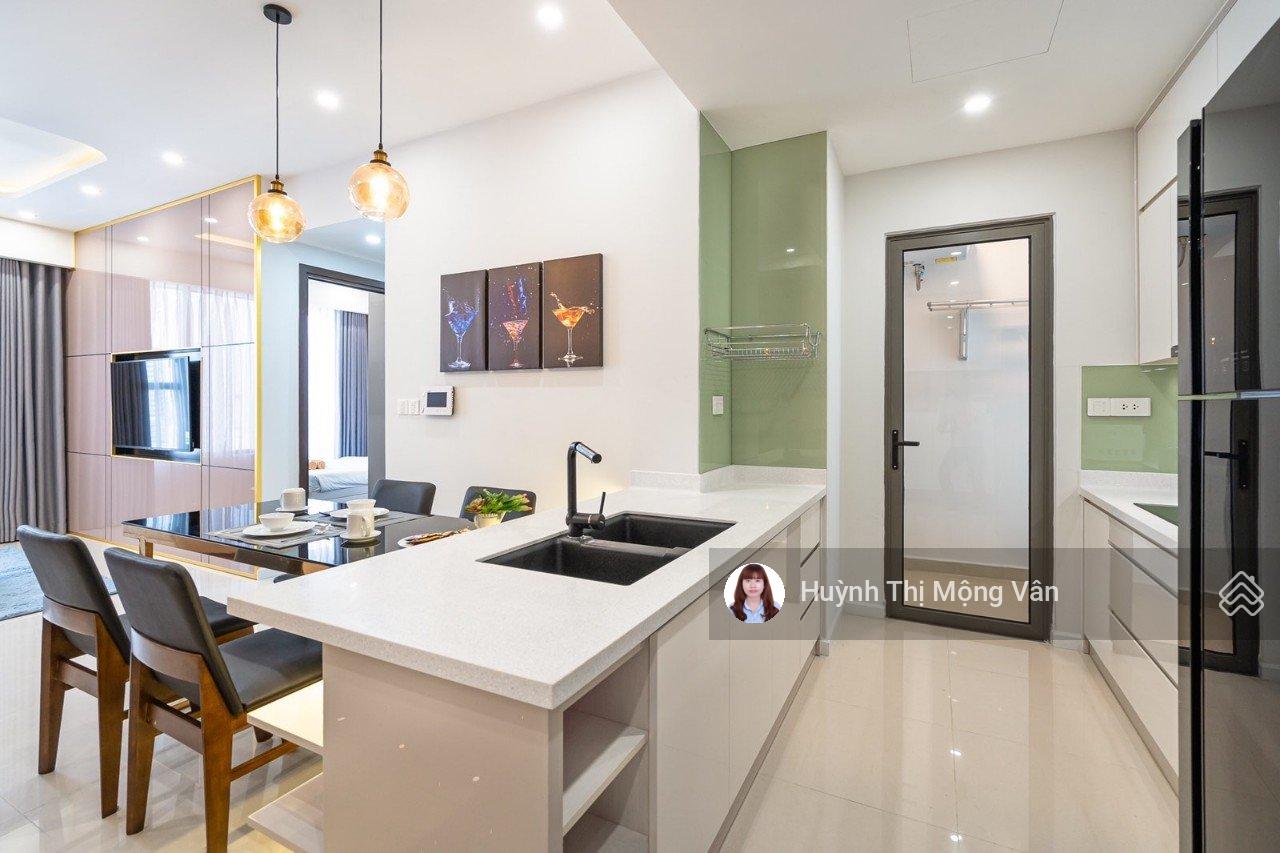 Cần cho thuê nhanh căn hộ 3PN - 2WC The Tresor quận 4 giá tốt. LH: 0909 024 ***