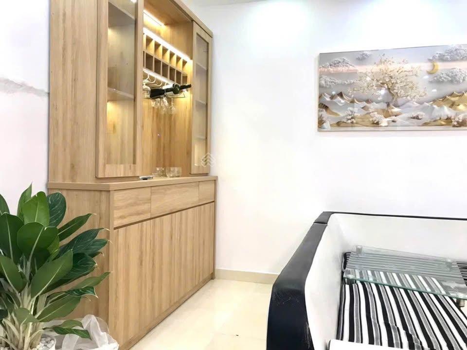 Cho thuê biệt thự 145m2 2L 4PN gần Gia Hoà, Đỗ Xuân Hợp, Global City. LH 0901 193 ***