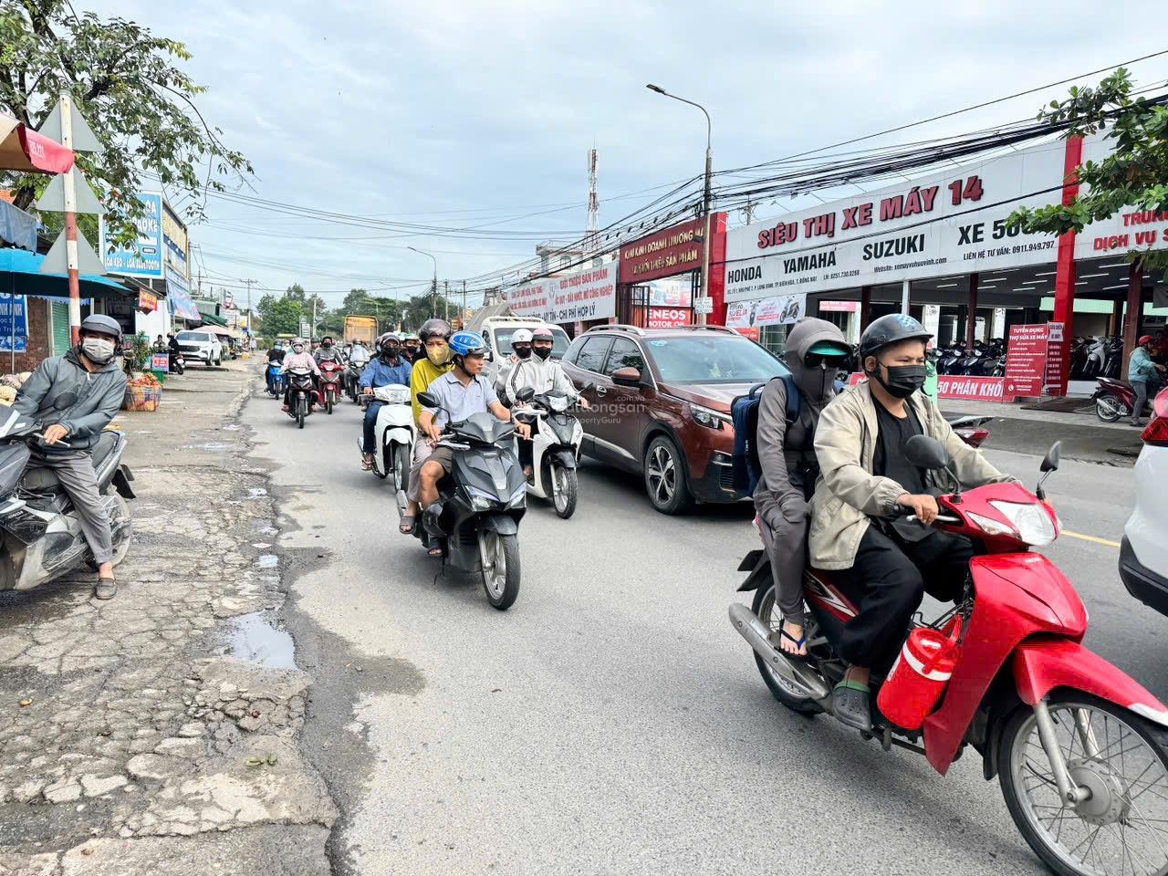 Chủ gởi mặt tiền 1 trệt 1 lầu Bùi Văn Hoà B752, gần ngã đèn xanh đèn đỏ 8x45=355m2,sổ riêng,thổ cư