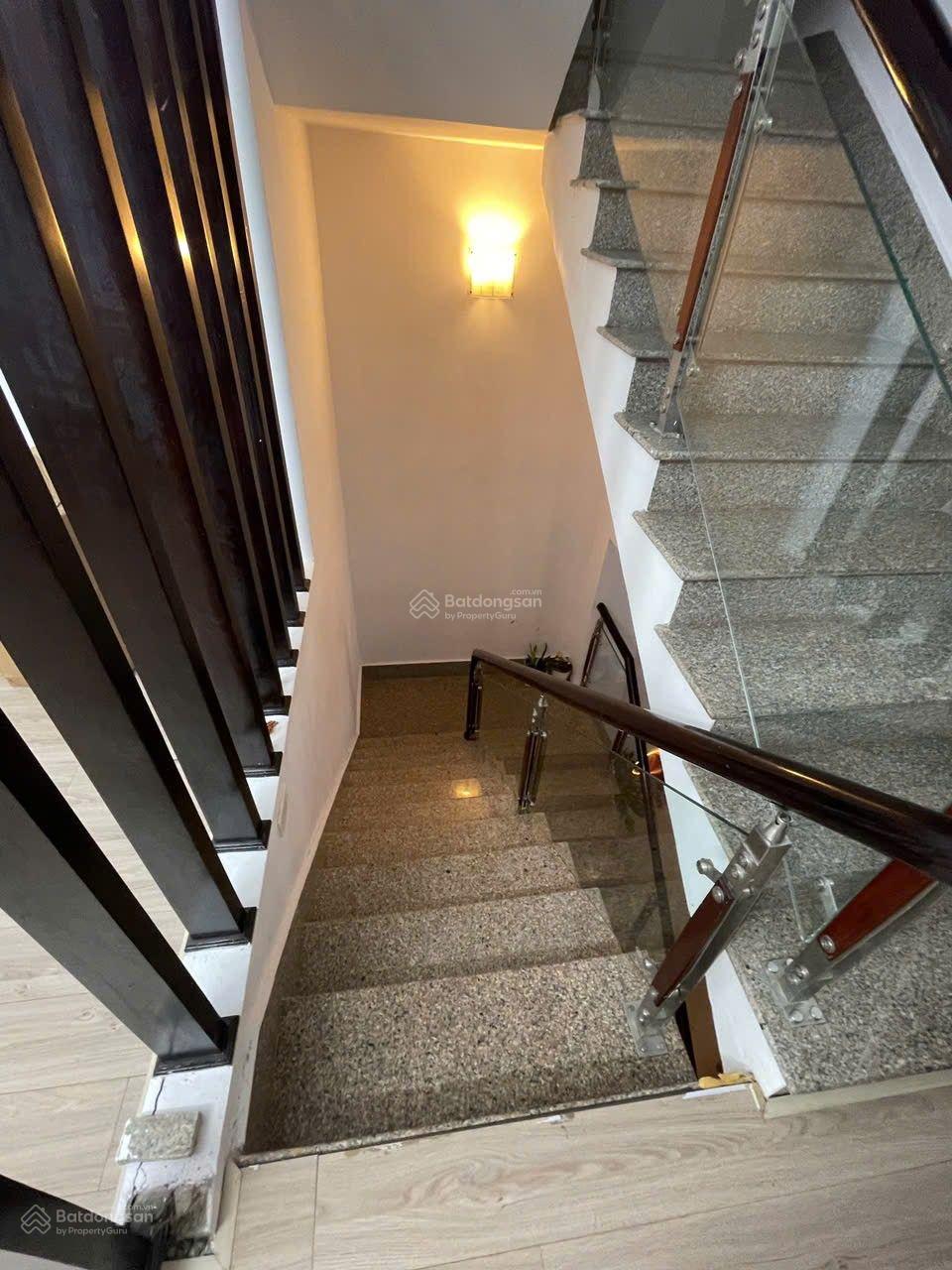 Bán nhà mặt phố đường Hoàng Công Chất, 9,5 tỷ, 100m2, Hòa Hải, Ngũ Hành Sơn, Đà Nẵng