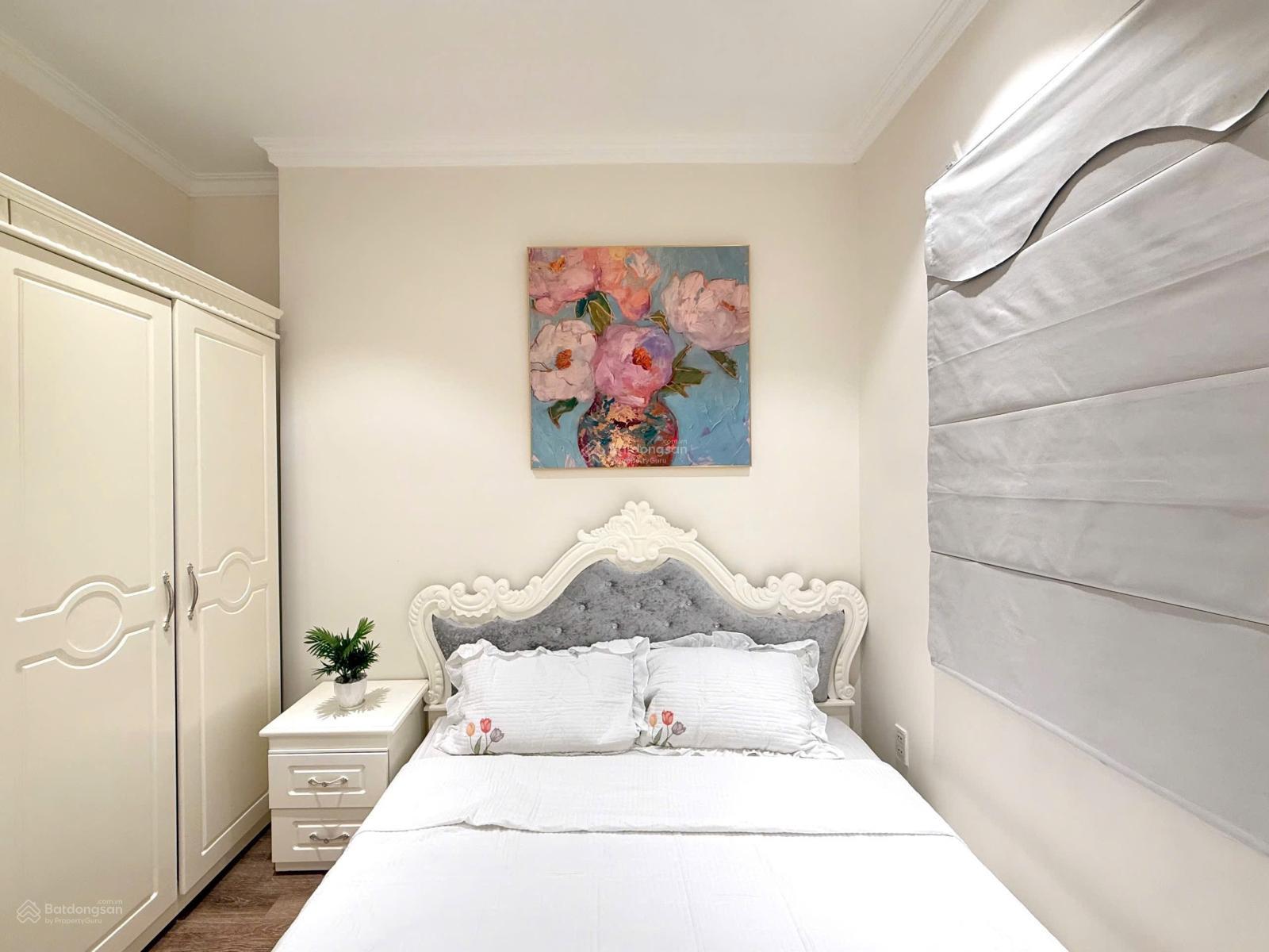 Bán căn tầng 29 full nội thất mới toà OC2A. Giá 3 tỷ 080. View xéo biển và view nội khu thoáng mát