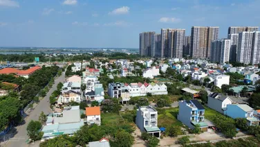 Bán gấp lô đất đẹp khu tđc Phước Thiện- đối diện Vinhomes. Giá chỉ 6,5 tỷ