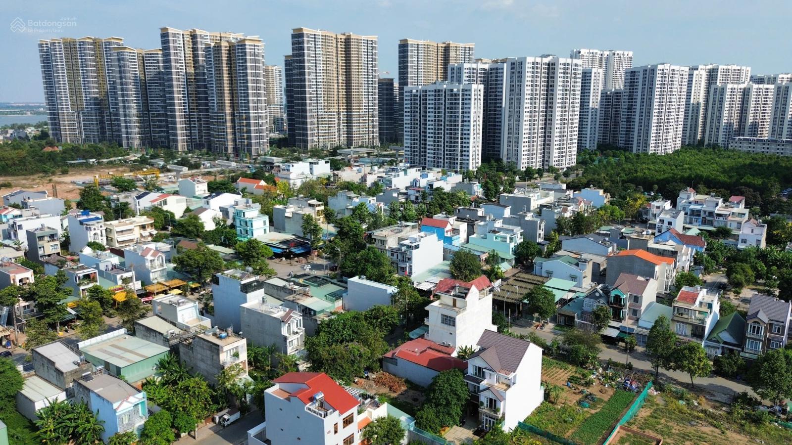 Bán gấp lô đất đẹp khu tđc Phước Thiện- đối diện Vinhomes. Giá chỉ 6,5 tỷ Bán gấp lô đất đẹp khu tđc Phước Thiện- đối diện Vinhomes. Giá chỉ 6,5 tỷ