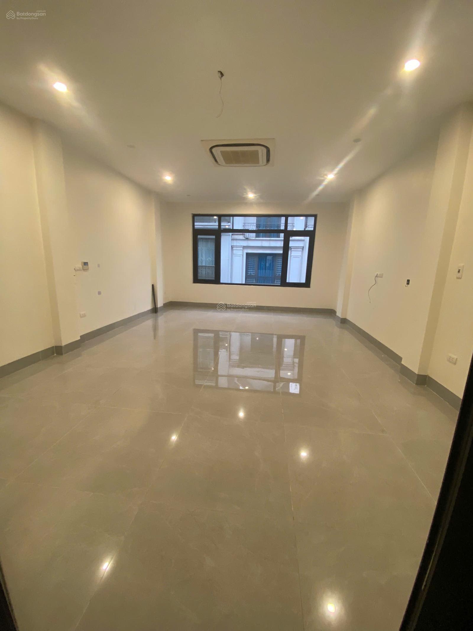 Cho thuê nhà ngõ 21 lê đức thọ,DT 60m * 5 tầng,1 tum,thông sàn,thang máy,giá 26 triệu,LH 0968 120 ***