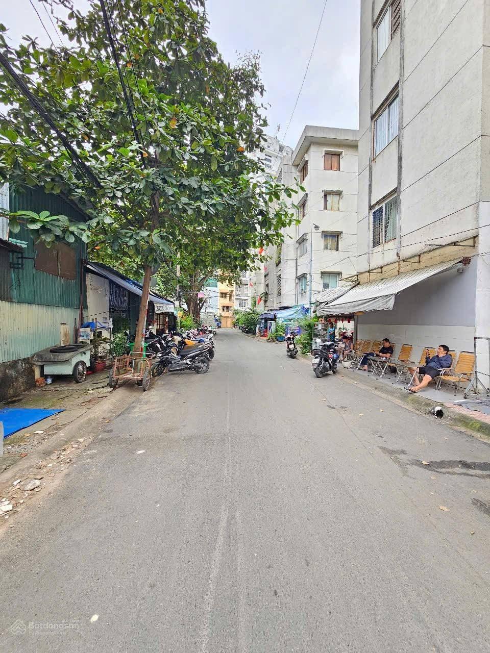 Bán Căn Hộ Dịch Vụ + Mặt Tiền Kinh Doanh Giá Đầu Tư Tại Quận 1.Thu Nhật 250 Tr / Tháng