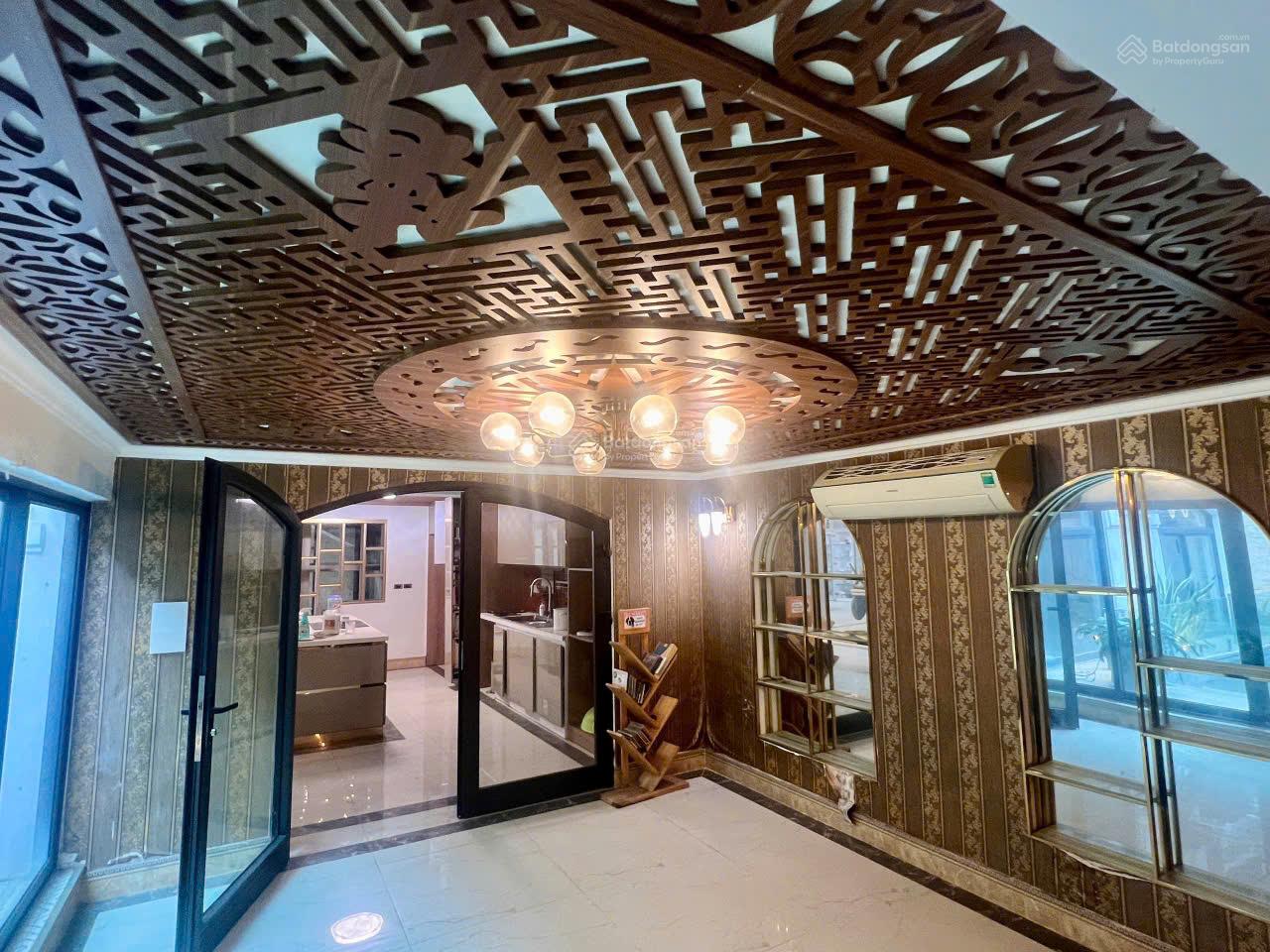 Chính chủ cần bán nhà mặt Đê Quai phường Nhật Tân - Tây Hồ - Hà Nội 254m2x3T, MT 12m, giá 60 tỷ