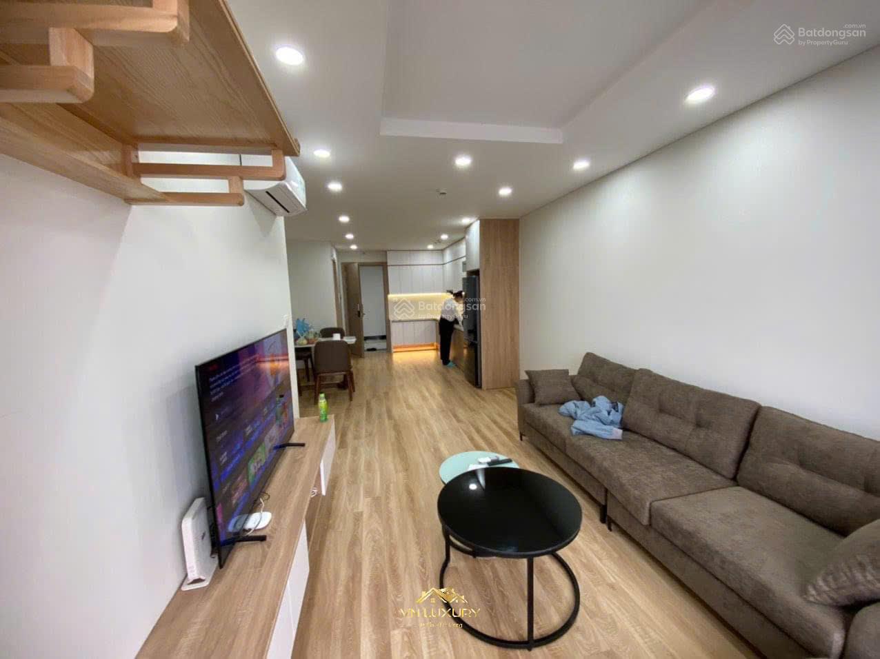 Bán gấp căn 2PN, giá 6,7 tỷ hướng mát view sông Hồng, bao tất cả phí, vào ở ngay, quận Tây Hồ