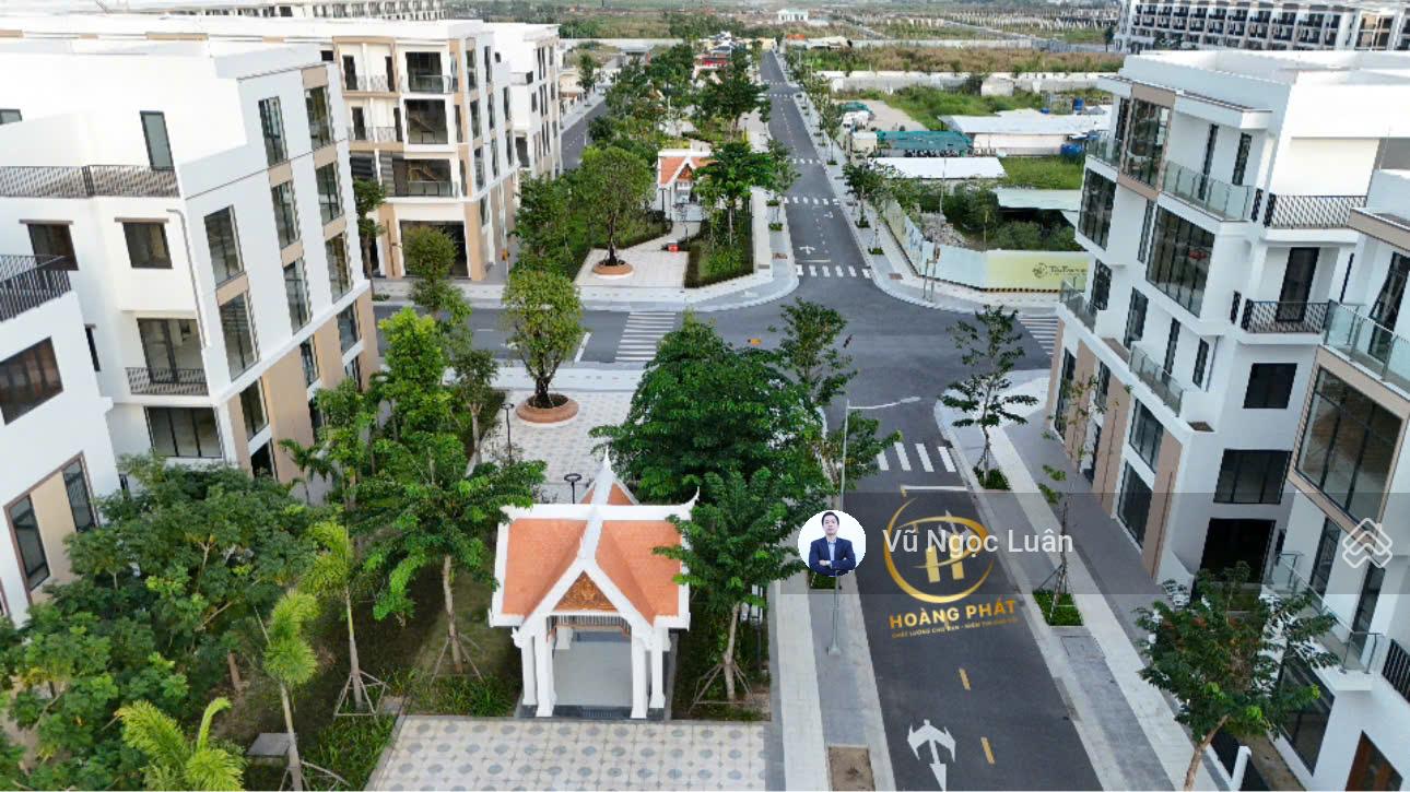 Nhà phố 120m2, kẹt tiền bán gấp giá tốt nhất 5,5 tỷ (giá 100% full) - sẵn công chứng ngay Nhà phố 120m2, kẹt tiền bán gấp giá tốt nhất 5,5 tỷ (giá 100% full) - sẵn công chứng ngay