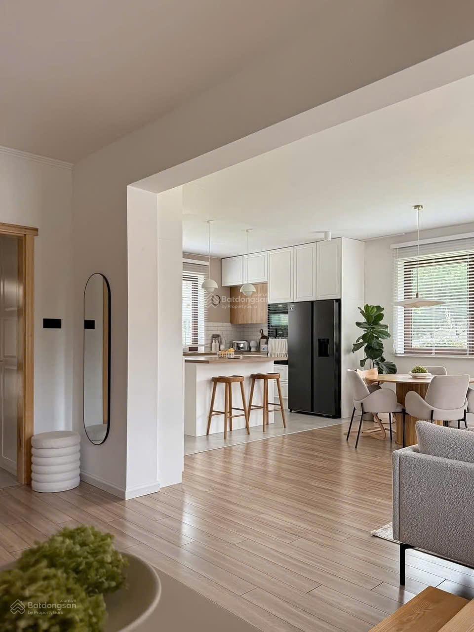 Bán căn 3PN 120m2, view thoáng tại chung cư Aqua Central - 44 Yên Phụ, giá 20 tỷ. LH: 0942 033 ***