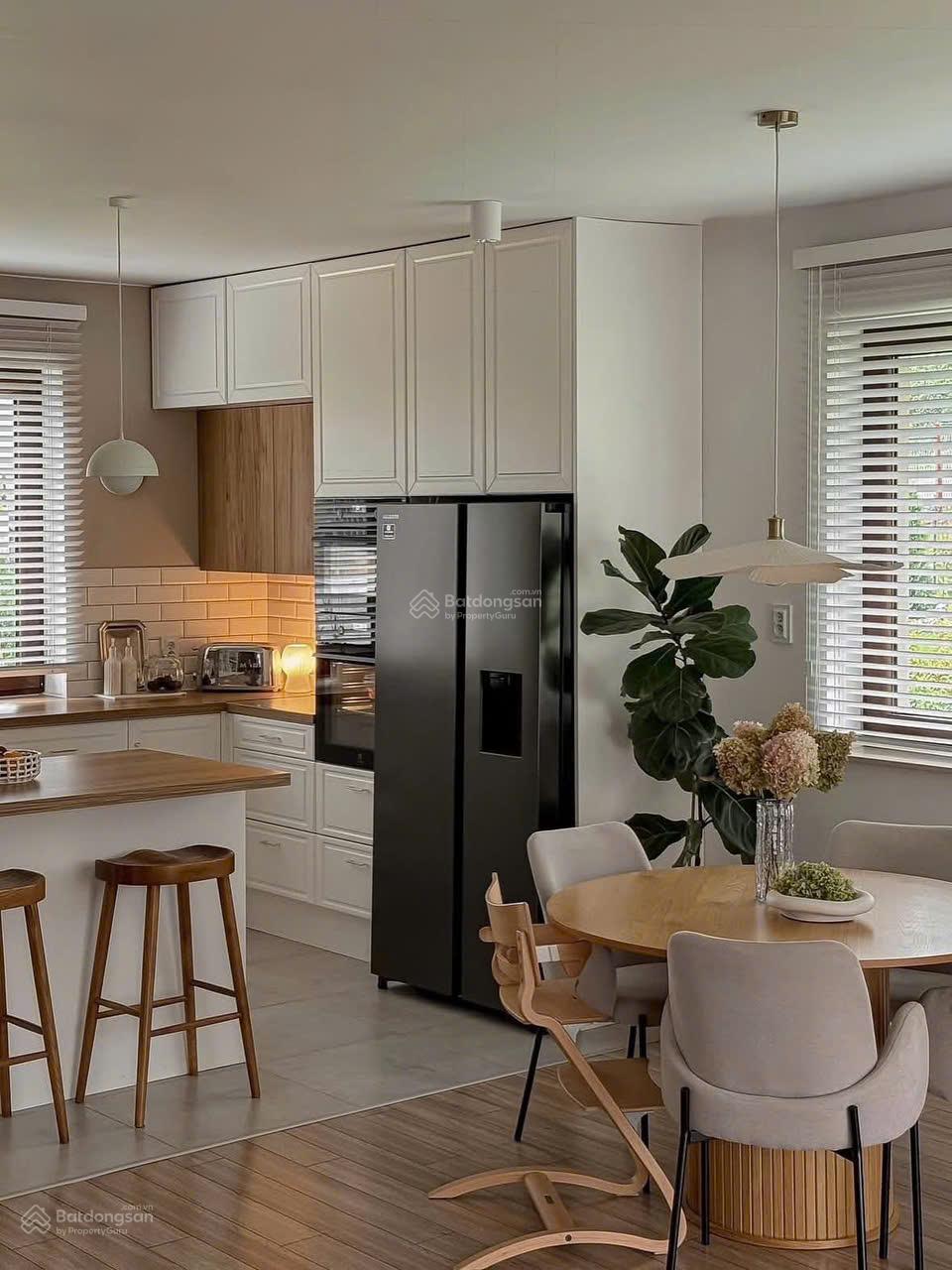 Bán căn 3PN 120m2, view thoáng tại chung cư Aqua Central - 44 Yên Phụ, giá 20 tỷ. LH: 0942 033 *** Bán căn 3PN 120m2, view thoáng tại chung cư Aqua Central - 44 Yên Phụ, giá 20 tỷ. LH: 0942 033 ***