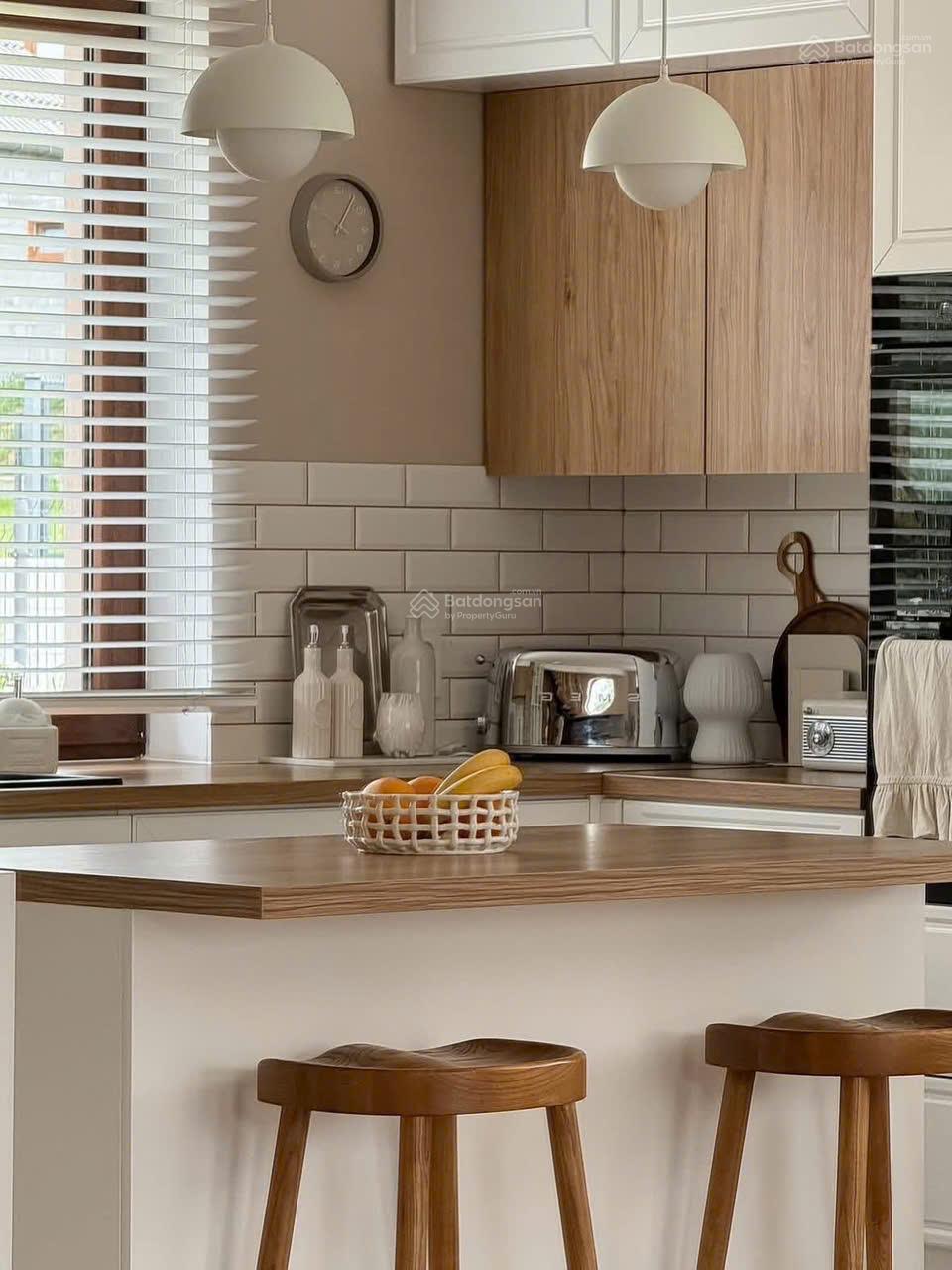 Bán căn 3PN 120m2, view thoáng tại chung cư Aqua Central - 44 Yên Phụ, giá 20 tỷ. LH: 0942 033 *** Bán căn 3PN 120m2, view thoáng tại chung cư Aqua Central - 44 Yên Phụ, giá 20 tỷ. LH: 0942 033 ***