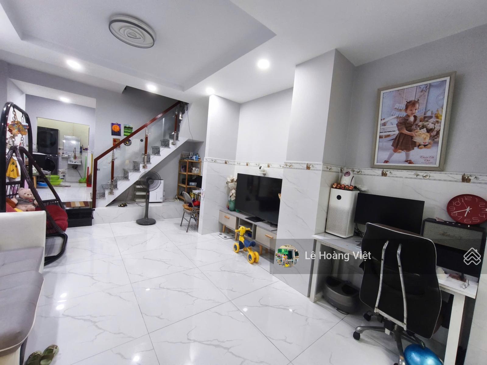 Gần đại học công nghiệp 4 - Đường trước nhà tầm 4m - 2 lầu - 3 phòng ngủ - Nhà như hình ảnh