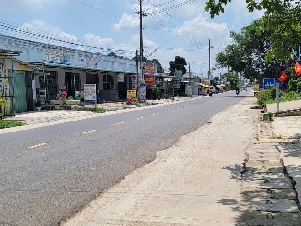 Siêu phẩm đất thổ cư 322m2 MT kinh doanh, xây trọ, đối diện KCN Phước Đông, Gò Dầu, giá chỉ 800tr