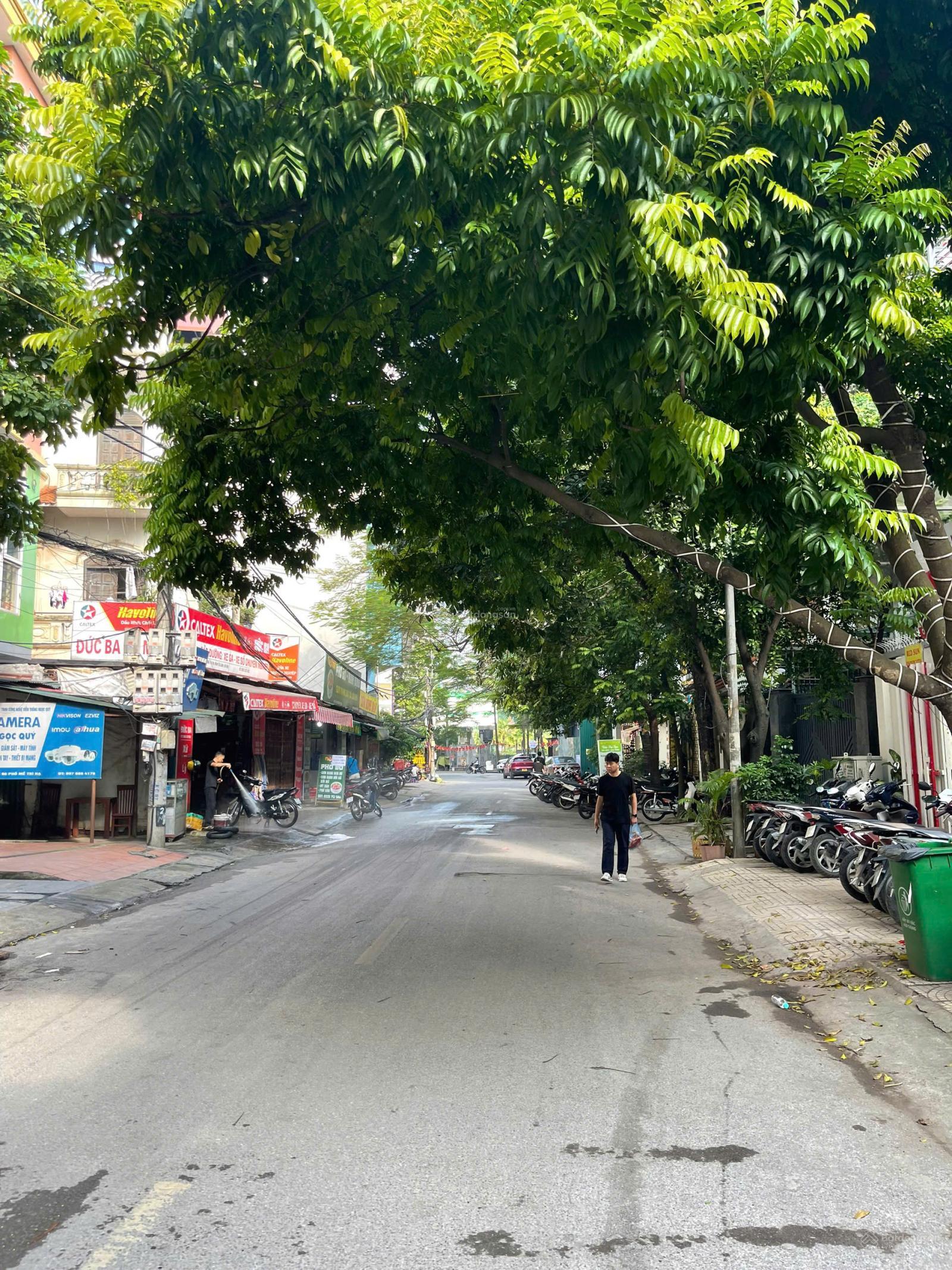 Cho thuê BT KĐT Mễ Trì Hạ, Nam Từ Liêm, DT 170m2, mặt tiền 9m, 4 tầng, ô tô đỗ cửa 24/24, 50tr/th Cho thuê BT KĐT Mễ Trì Hạ, Nam Từ Liêm, DT 170m2, mặt tiền 9m, 4 tầng, ô tô đỗ cửa 24/24, 50tr/th