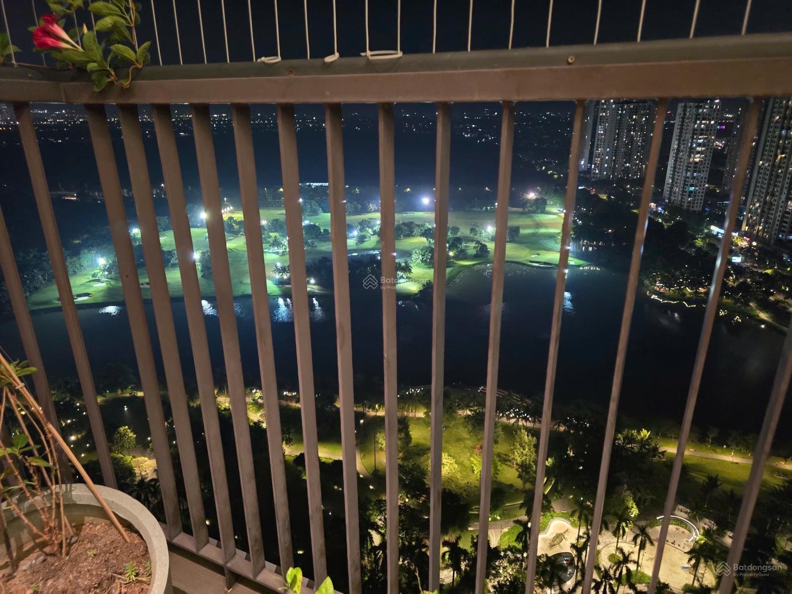 Chào bán 3pn 2vs căn góc view hồ + sân golf giá tốt nhất khu, full nội thất đẹp