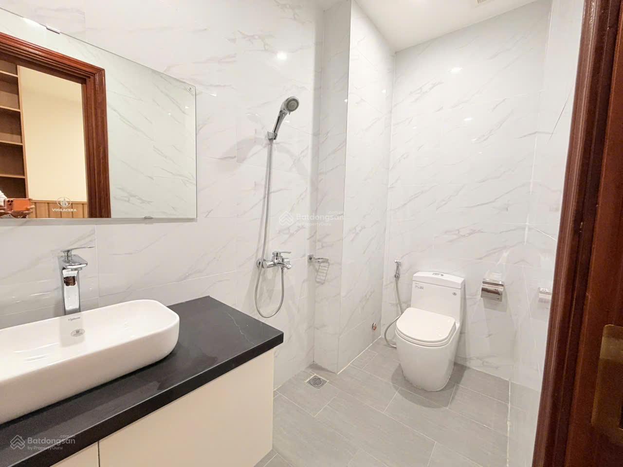 19 tỷ! Liền kề Sao Biển HT full đồ 67,5m2 view công viên, bể bơi xây 5 tầng Vinhomes Ocean Park 1