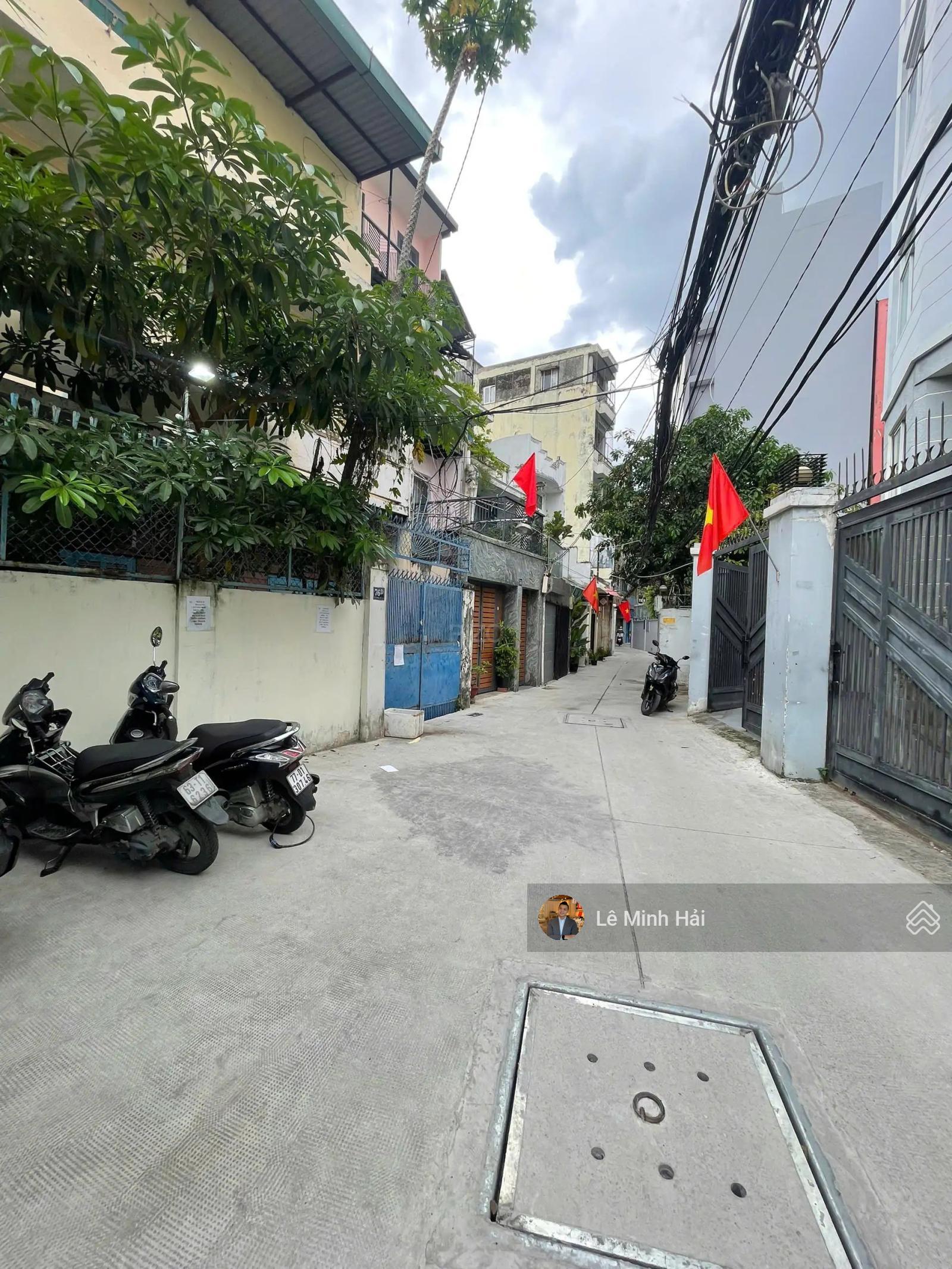 Hẻm Xe Hơi Võ Thị Sáu. Phường Tân Định. Quận 1 - KC : 3 Tầng ( 7,4 x 15m ) - 105m2 - Giá 26,8 Tỷ