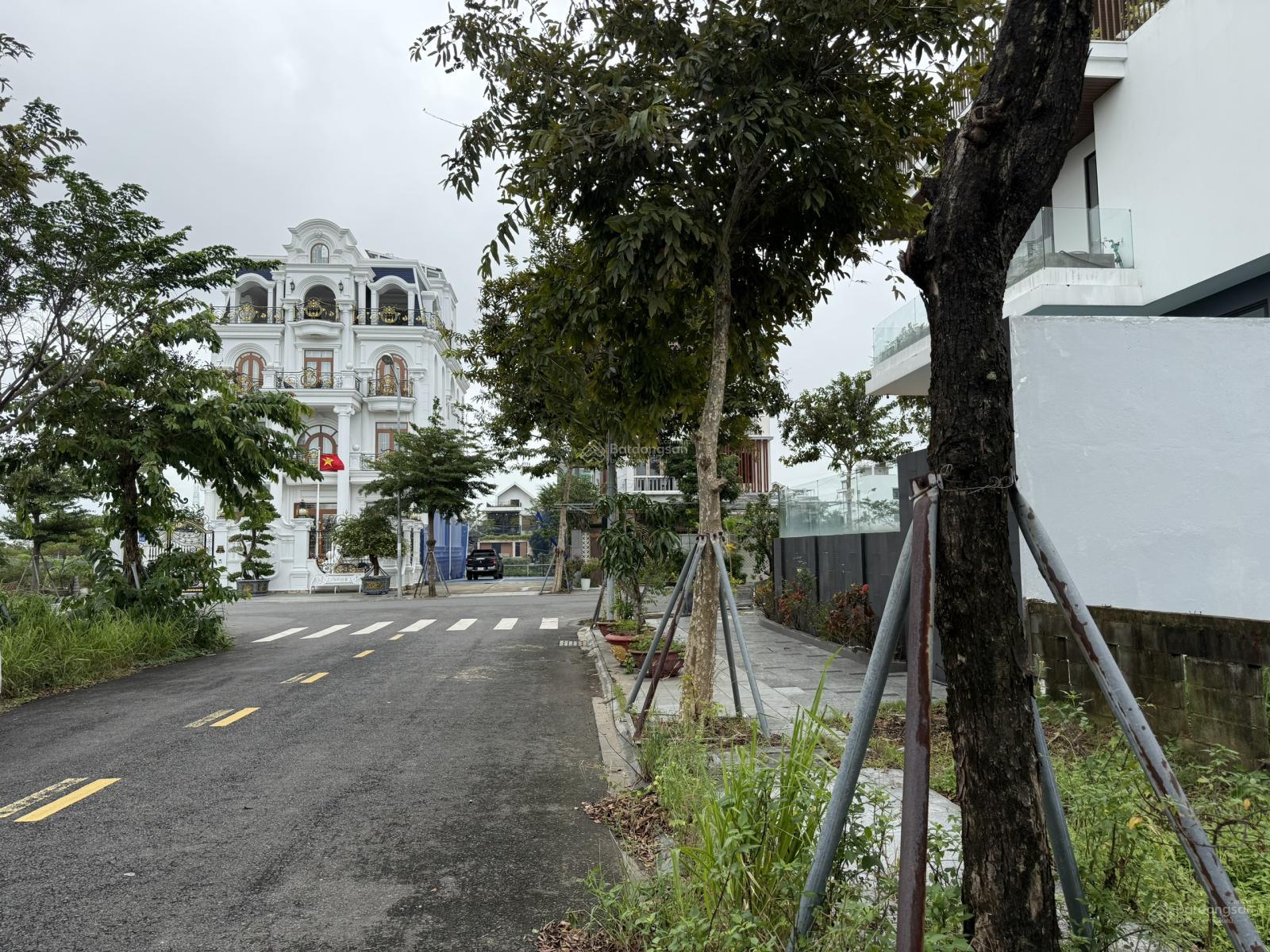 Bán đất biệt thự Euro Village 2 đường Giáng Hương 4 - Hoà Xuân - Đà Nẵng. Chủ rin chưa qua đầu tư.