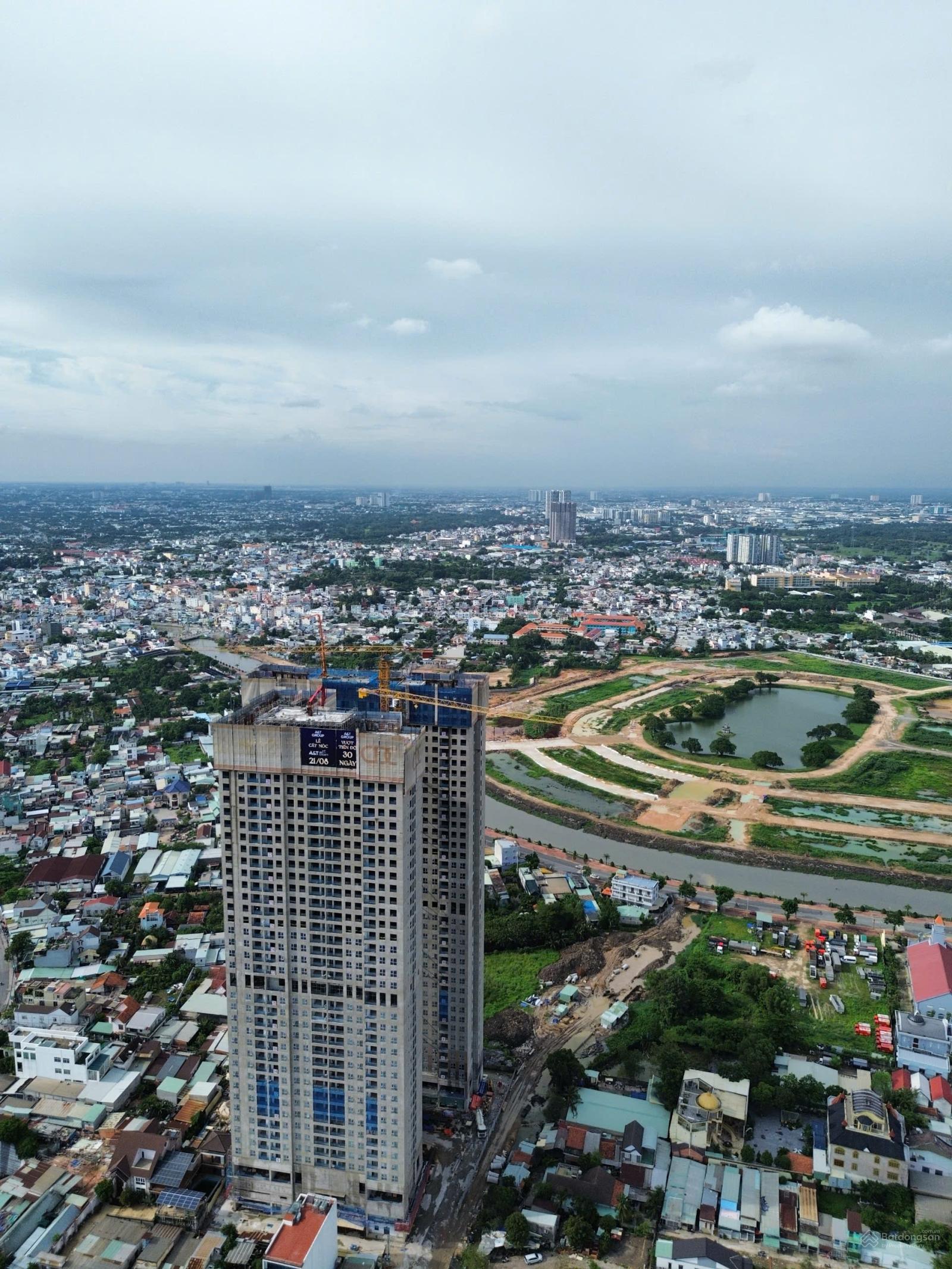 Hiếm căn 2PN A-05 view Hồ Gươm Xanh 2,8 tỷ tầng cao A&T Sky Garden