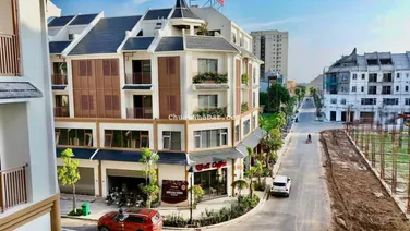 Chính chủ bán liền kề góc 124,48m2 giá 49,1 tỷ. Lh 0989 862 ***