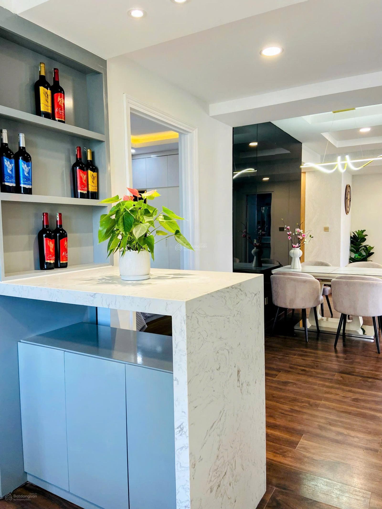 Bán CC Mỹ Khánh 2A, 118m2 3PN 2WC full NT mới 100%, giá 9,4tỉ TL, LH 0937 961 *** Thảo