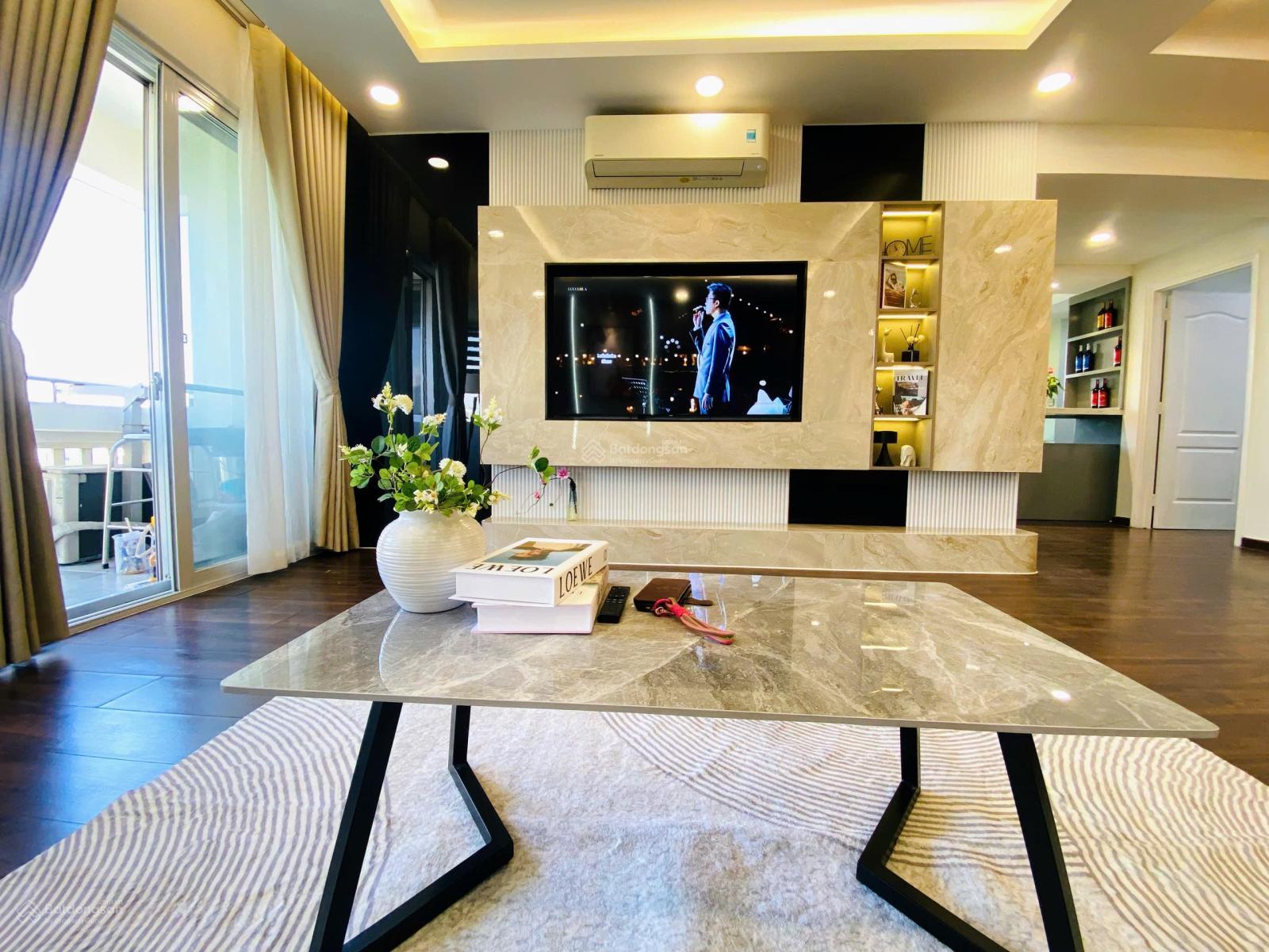 Bán CC Mỹ Khánh 2A, 118m2 3PN 2WC full NT mới 100%, giá 9,4tỉ TL, LH 0937 961 *** Thảo