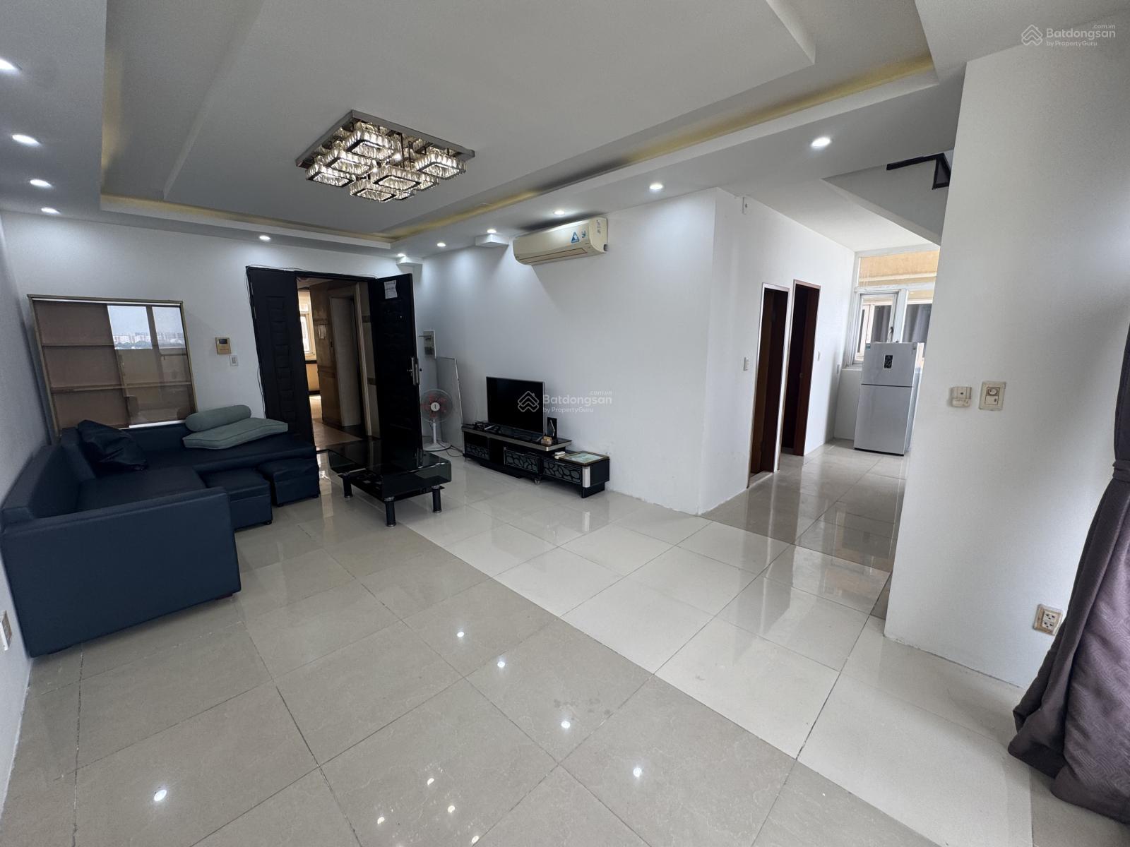 CHO THUÊ CĂN HỘ PENTHOUSE 135m2 HOÀNG KIM THẾ GIA - 4PN -3 WC có sẵn nội thất