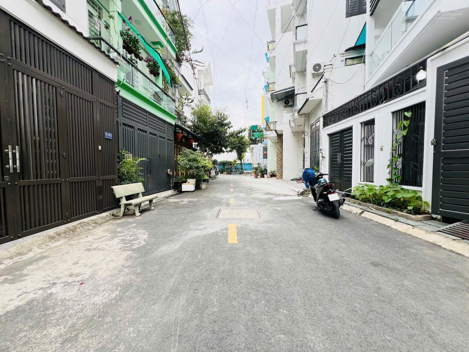 Nhà Phố 3 tầng Hẻm nhựa 8m khu VIP Đường Trần Thị Hè ( HT42)