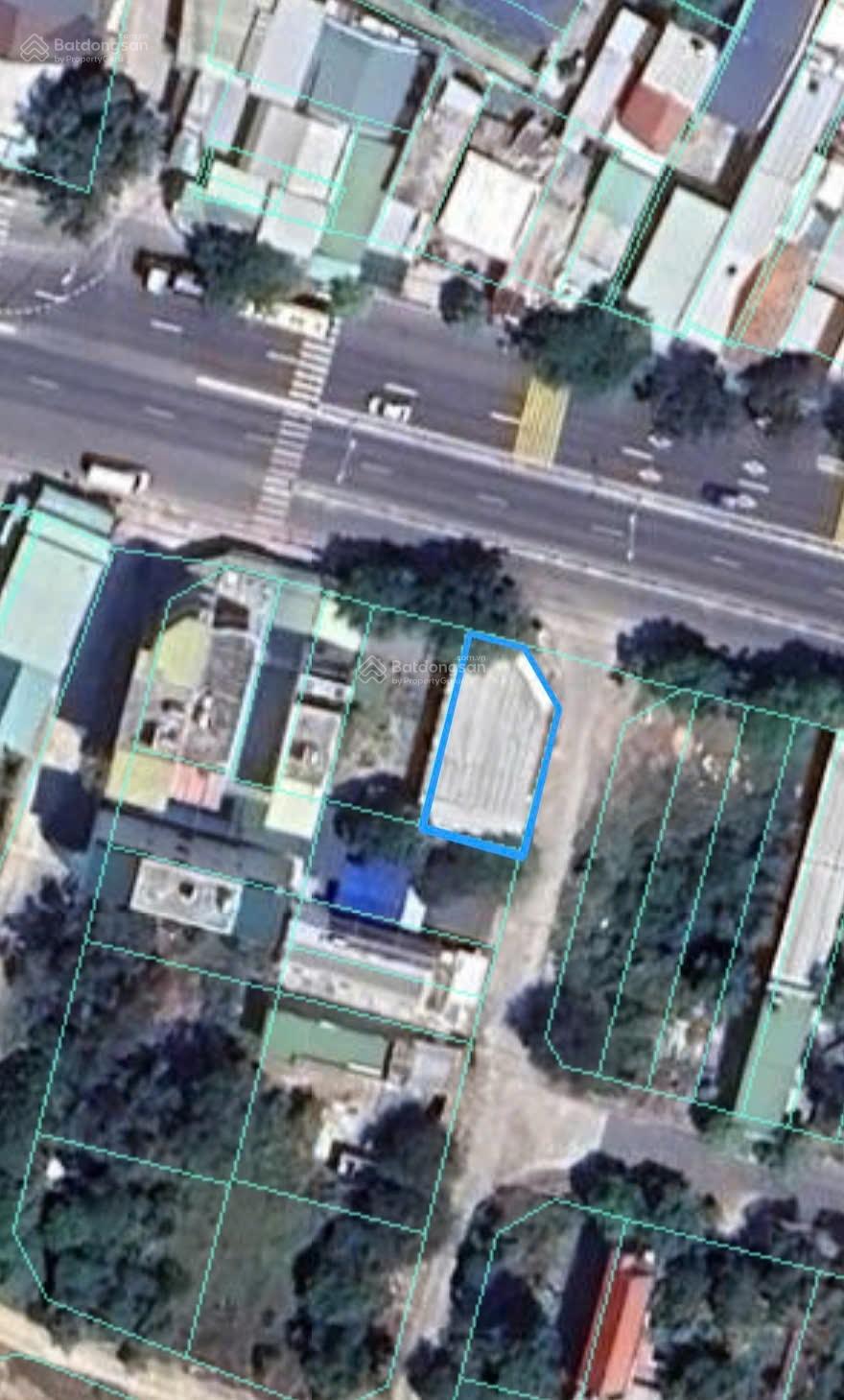 Góc 2 mặt tiền, đường Nguyễn Tất Thành, cách Diamond Bay: 500m, giá: 9,3 tỷ Góc 2 mặt tiền, đường Nguyễn Tất Thành, cách Diamond Bay: 500m, giá: 9,3 tỷ