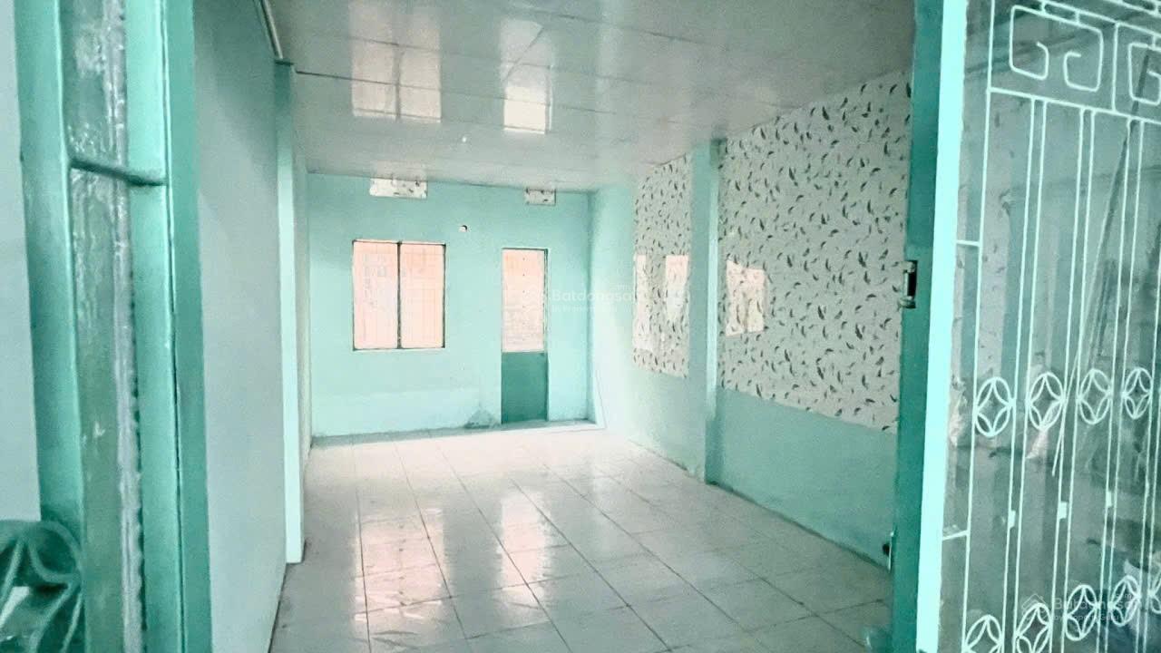 * Cho thuê kho xưởng*300m2 gần Quốc Lộ 13, phường Hiệp Bình Phước, Quận Thủ Đức