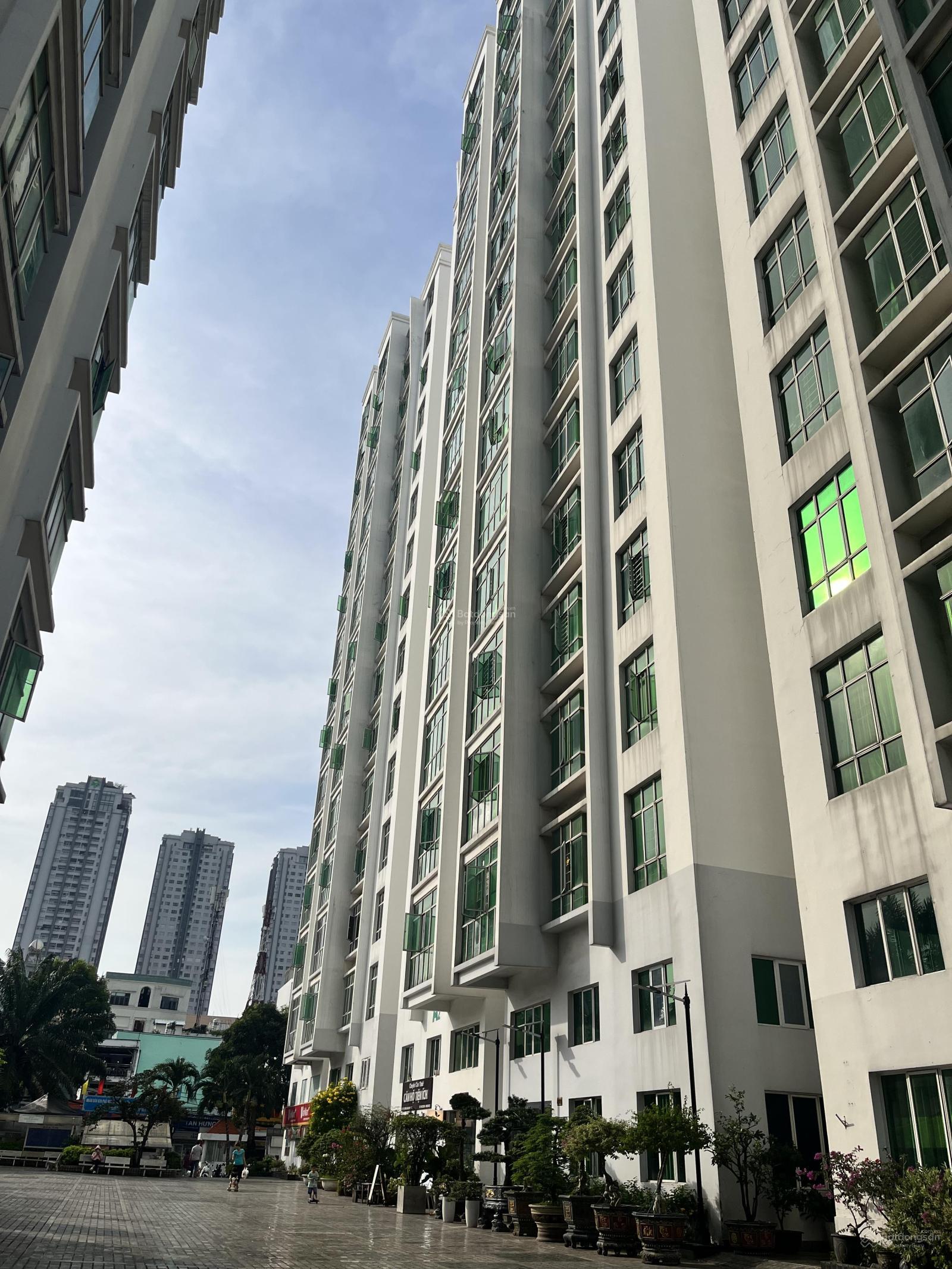 Bán CC HAGL1 Q7, DT 88m 2PN 2WC full nội thất, giá 4tỉ TL, LH 0937 961 *** Thảo