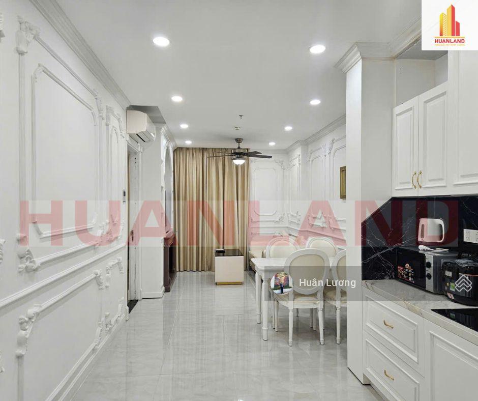 Kẹt tiền bán gấp căn 1PN+1 đa năng, DT 61m2 tại Hà Đô Centrosa Q10 đã có sổ hồng view thoáng đẹp Kẹt tiền bán gấp căn 1PN+1 đa năng, DT 61m2 tại Hà Đô Centrosa Q10 đã có sổ hồng view thoáng đẹp